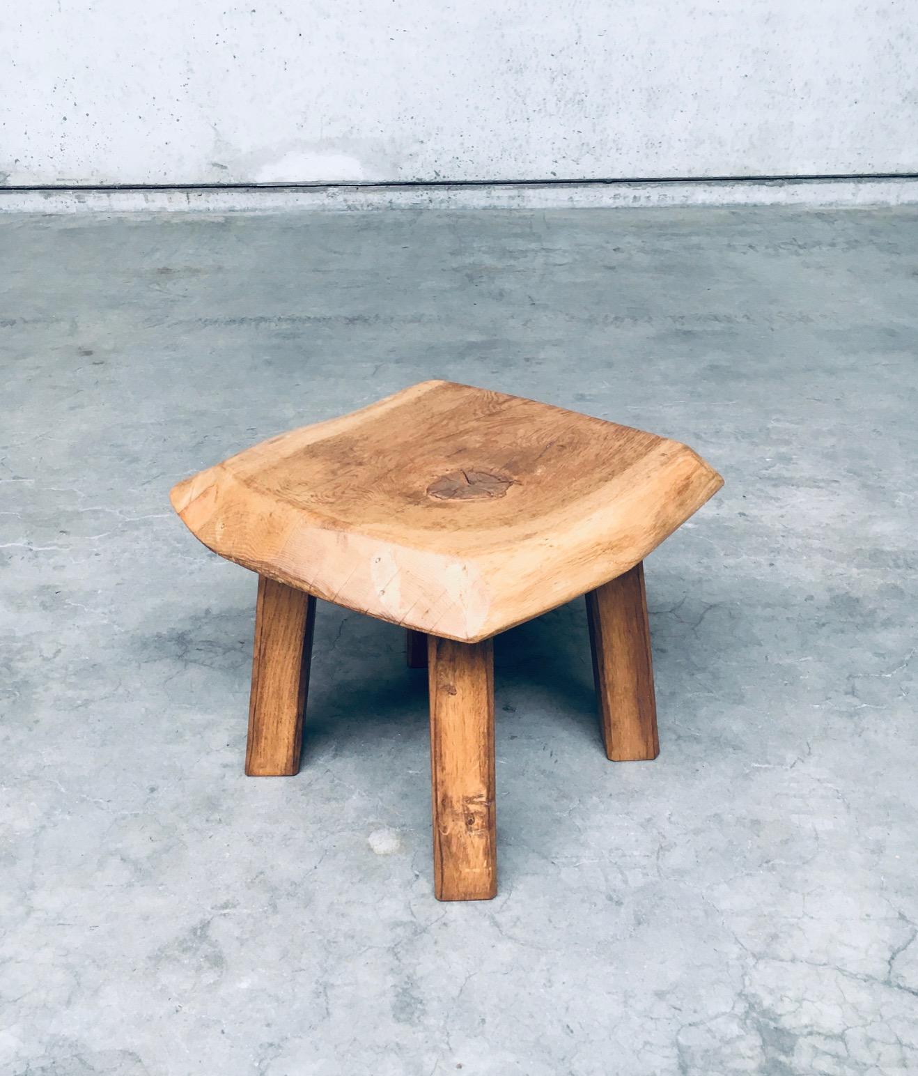 1960's Wabi Sabi Style Oak Side Table In Good Condition For Sale In Oud-Turnhout, VAN