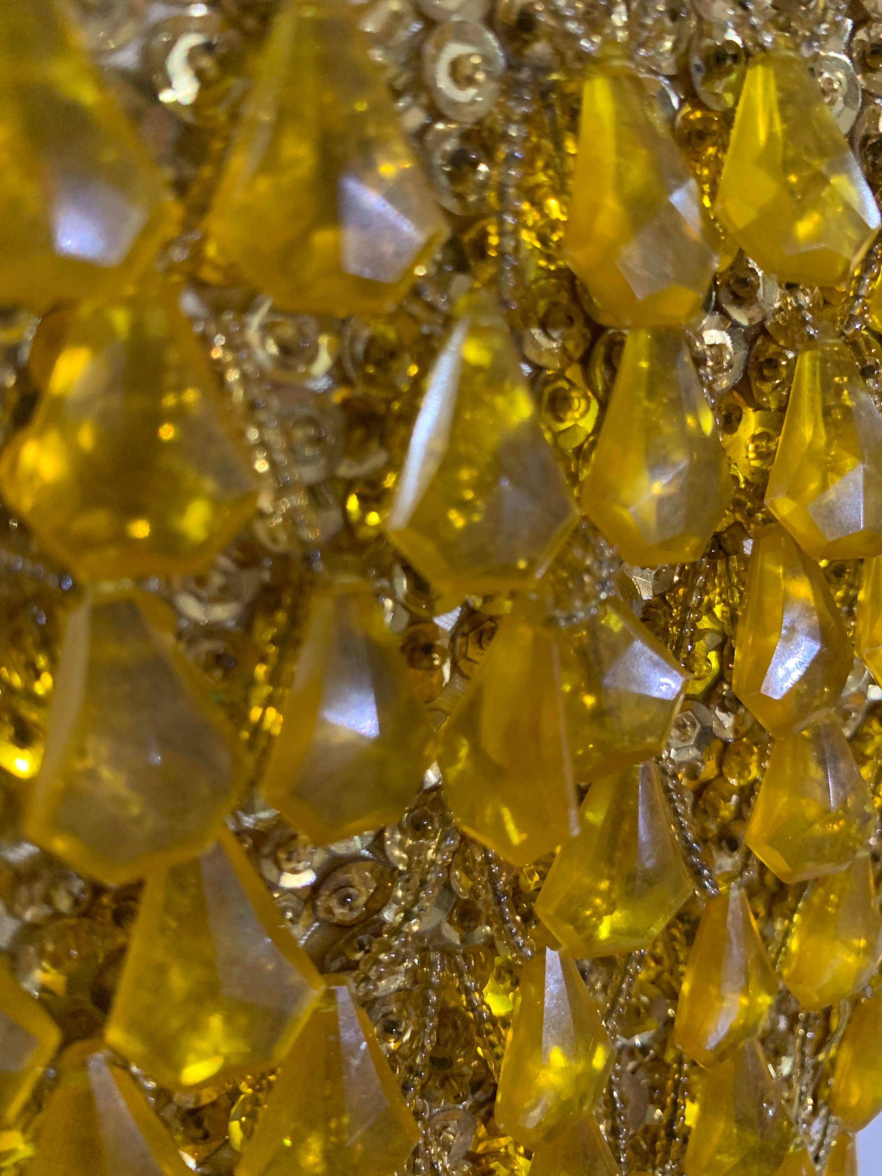 1960s Walborg Daffodil Yellow Faceted Teardrop Beaded & Sequined Basket Bag For Sale 5