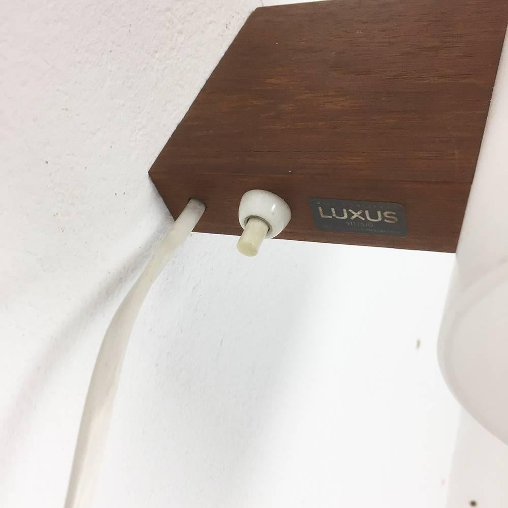 1960s Wall Light Made by Luxus Vittsjö Sweden Design by Uno & Östen Kristiansson In Good Condition For Sale In Kirchlengern, DE