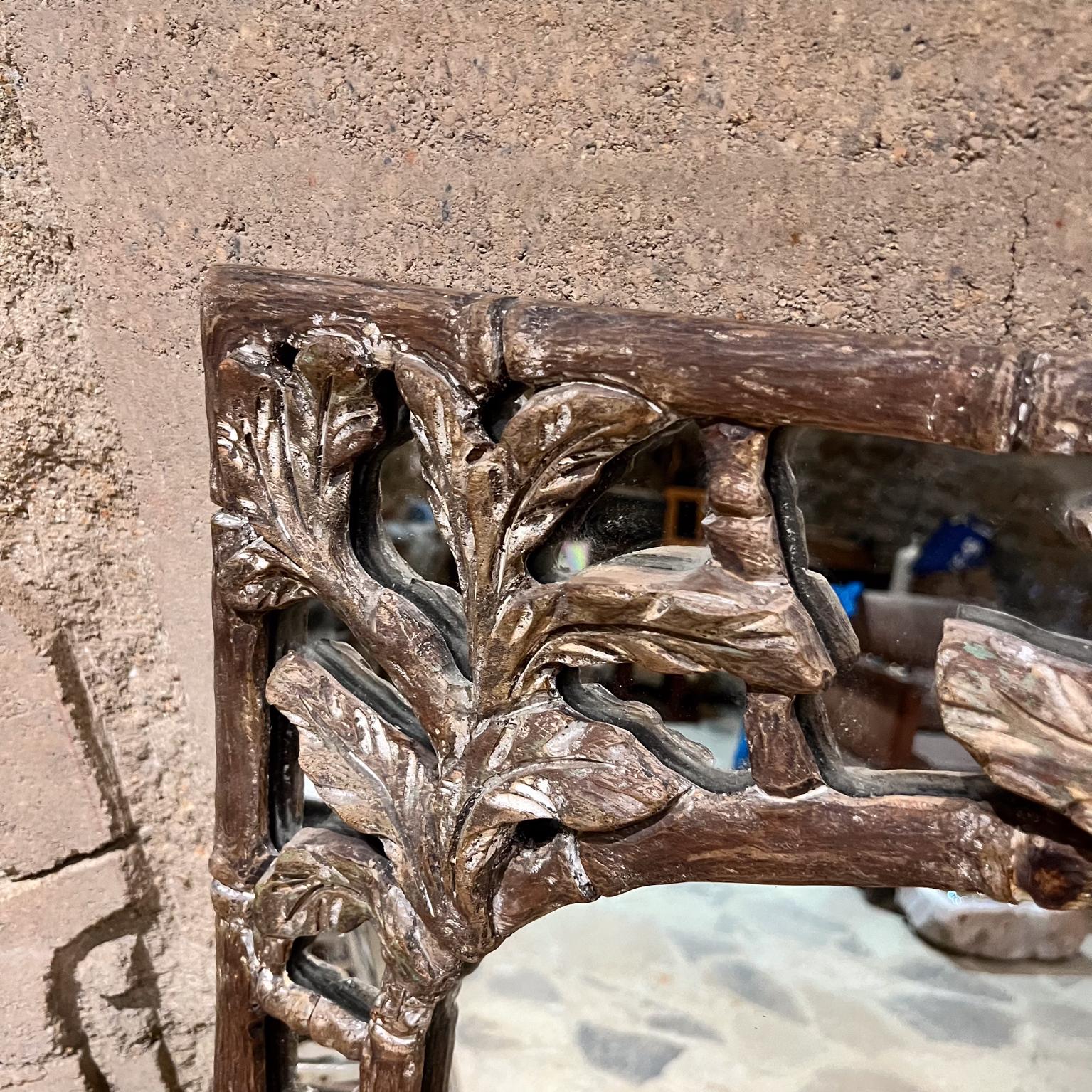 Espejo de pared de los años 60 Tallado a mano en imitación de bambú Estilo de Vivai del Sud en venta 2