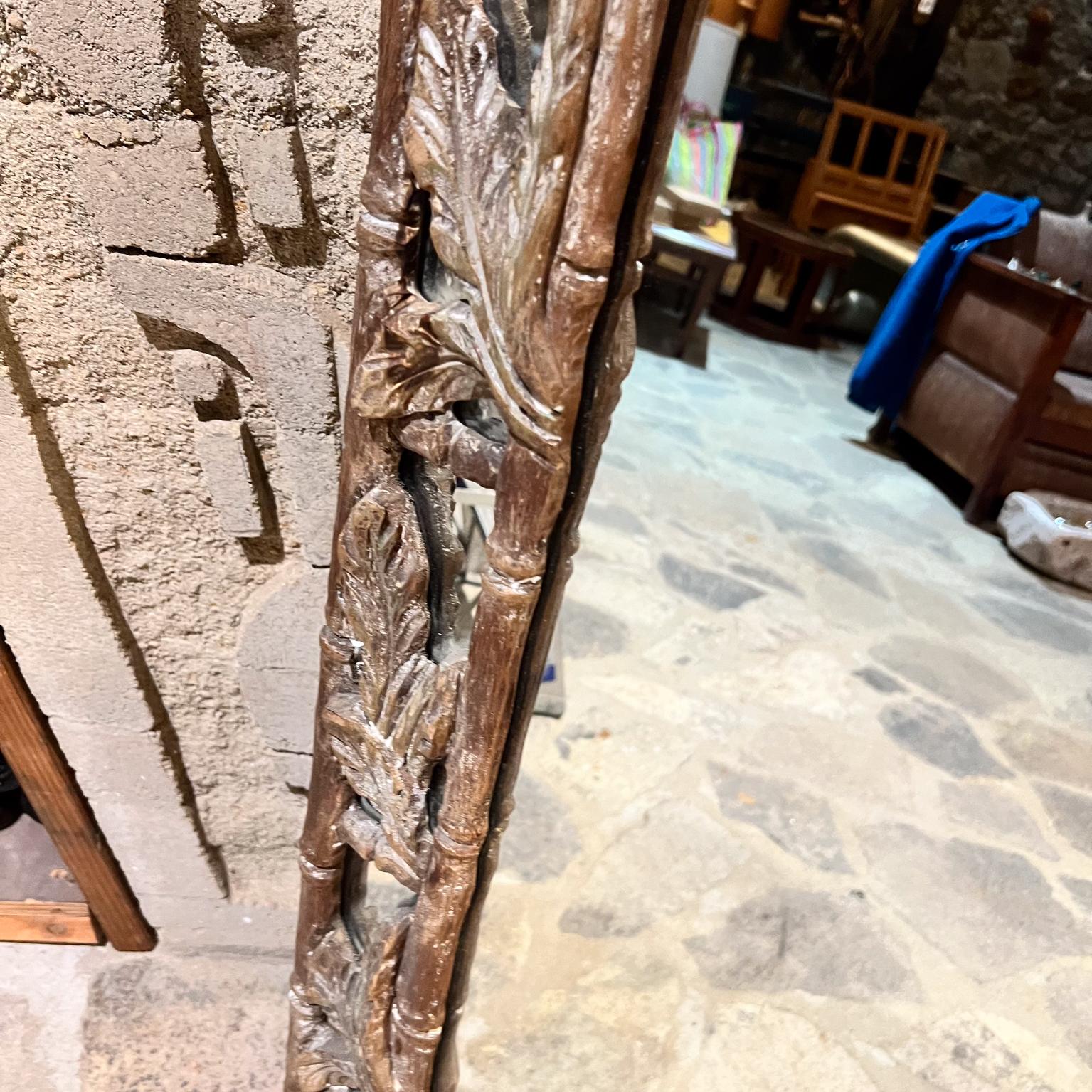 Espejo de pared de los años 60 Tallado a mano en imitación de bambú Estilo de Vivai del Sud en venta 3