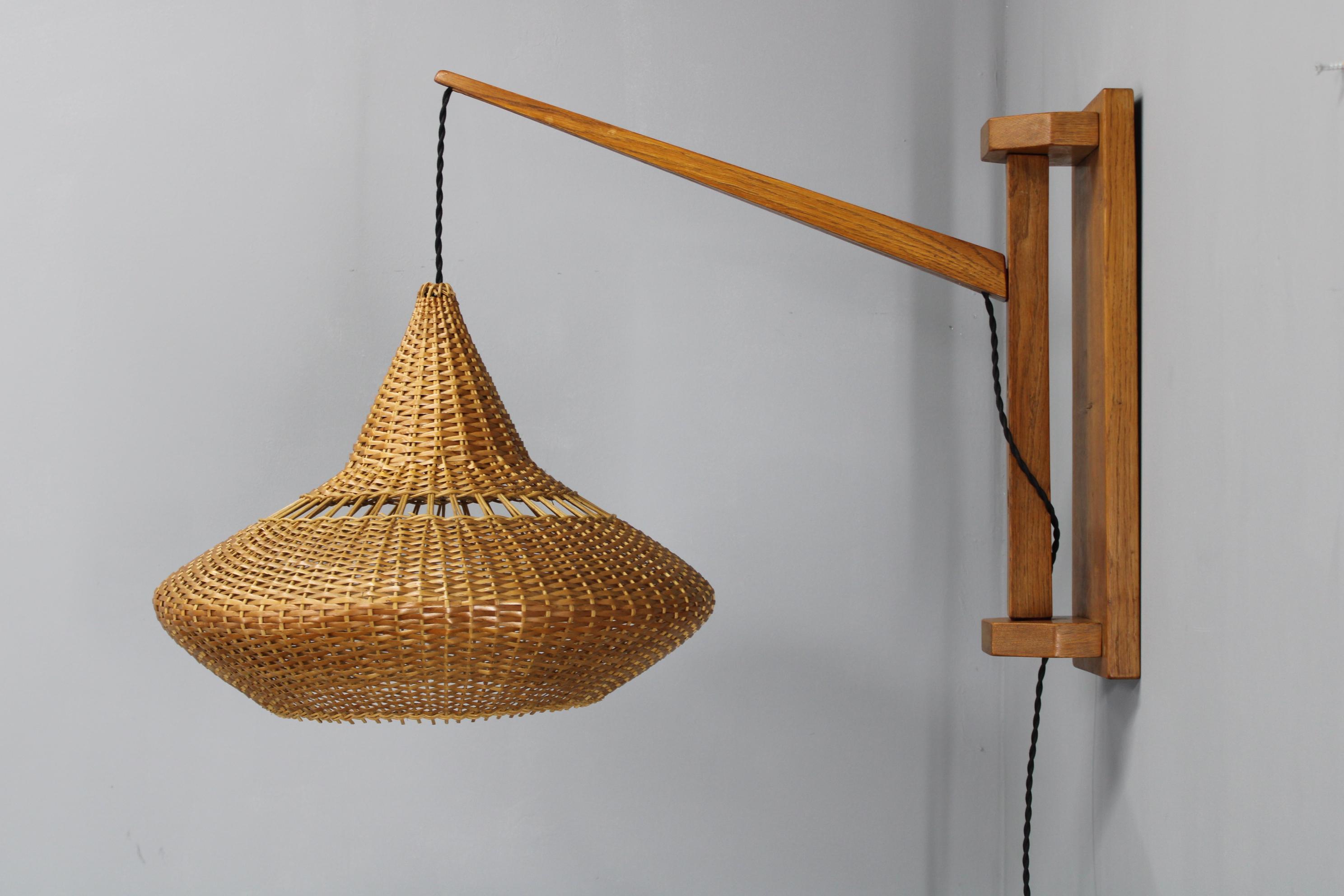 - cleaned and rewired
 - 1x E26-E27bulb 
- US wiring compatible
- adjustable Height: 55-70 cm
