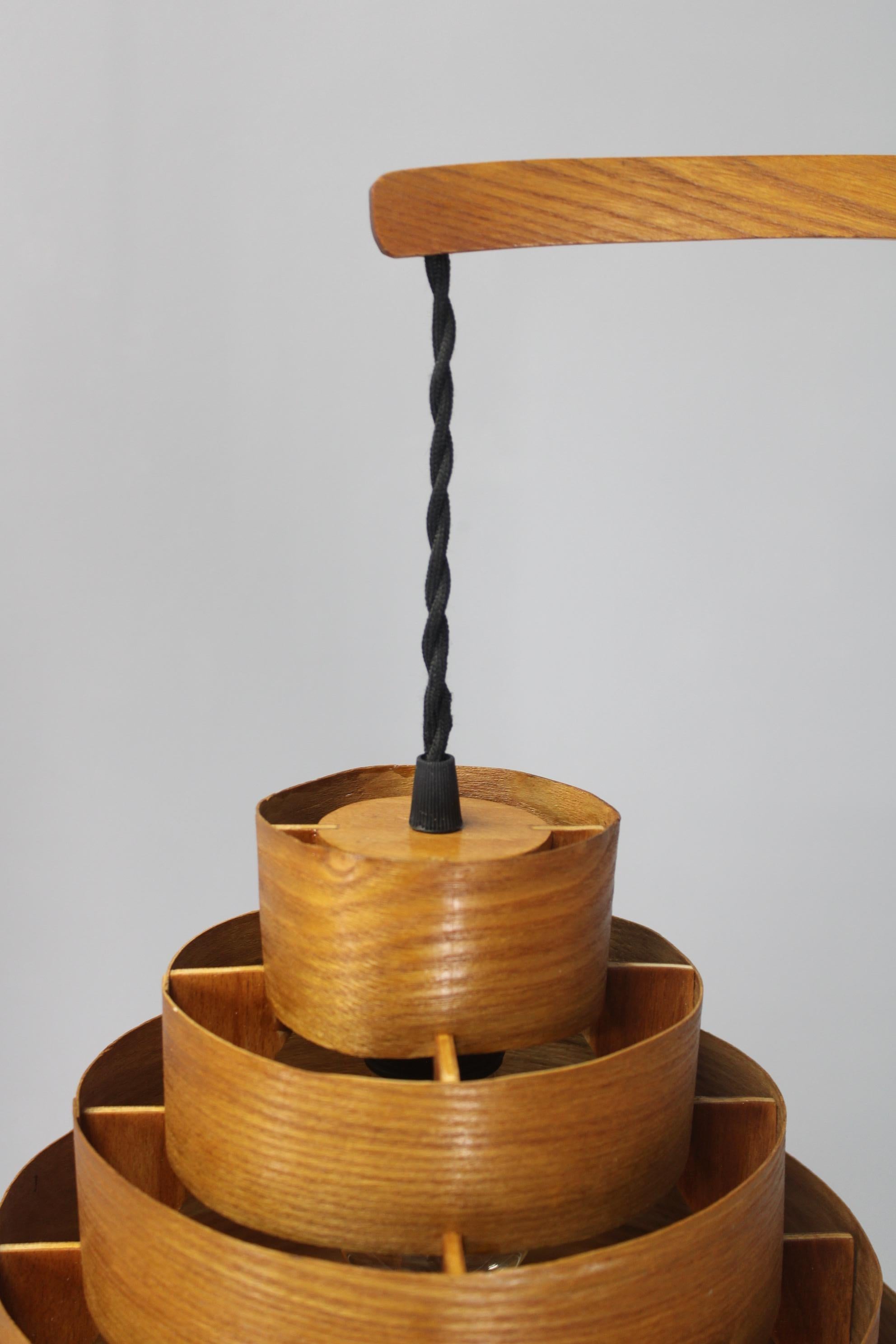 1960s Wall Wooden Lamp by Pokrok Zilina , Czechoslovakia For Sale 4