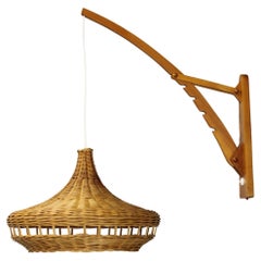 Lampe murale en bois des années 1960 par Pokrok Zilina, Tchécoslovaquie