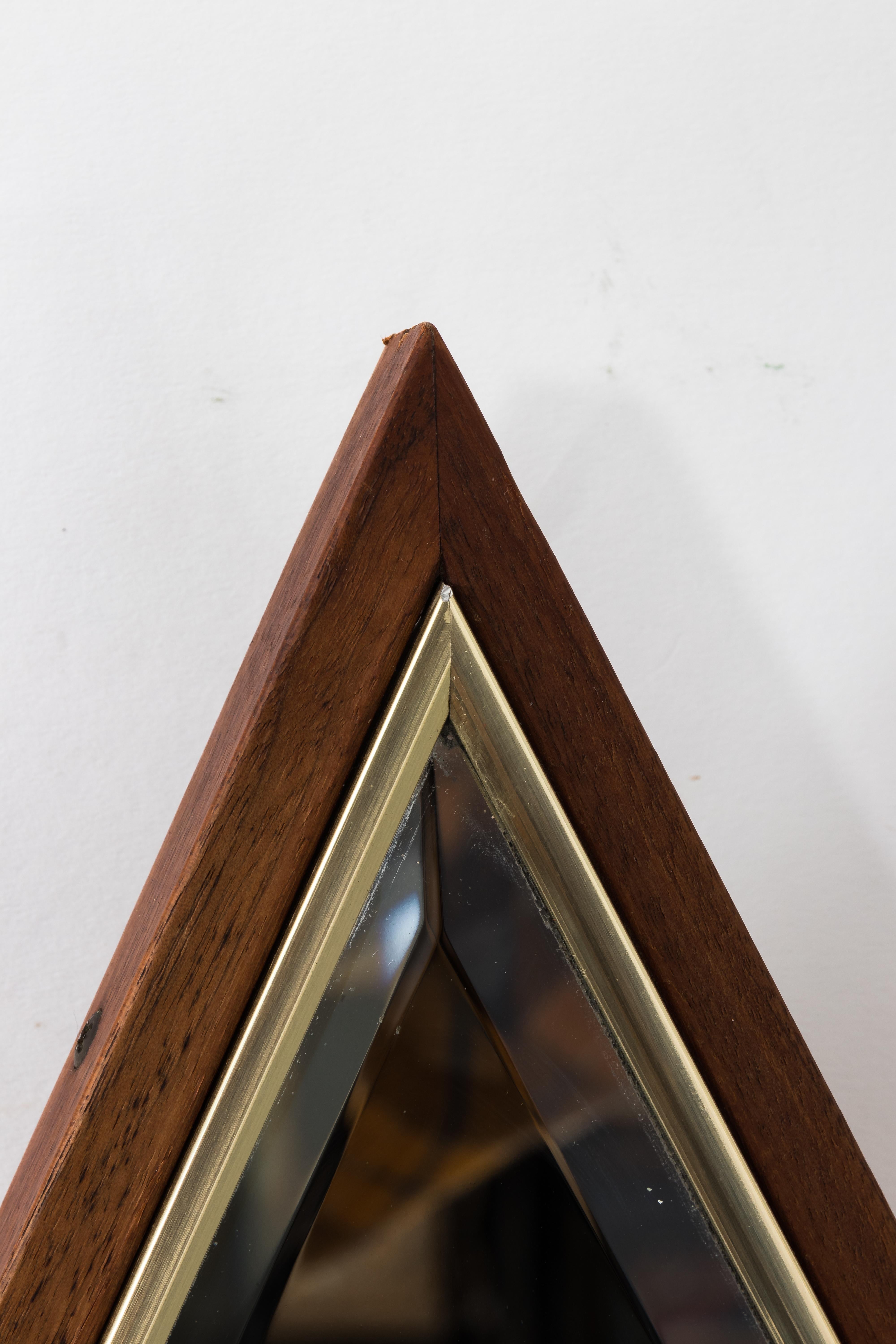 1960s Walnut and Brass Framed Bevelled Mirror In Good Condition In New York, NY