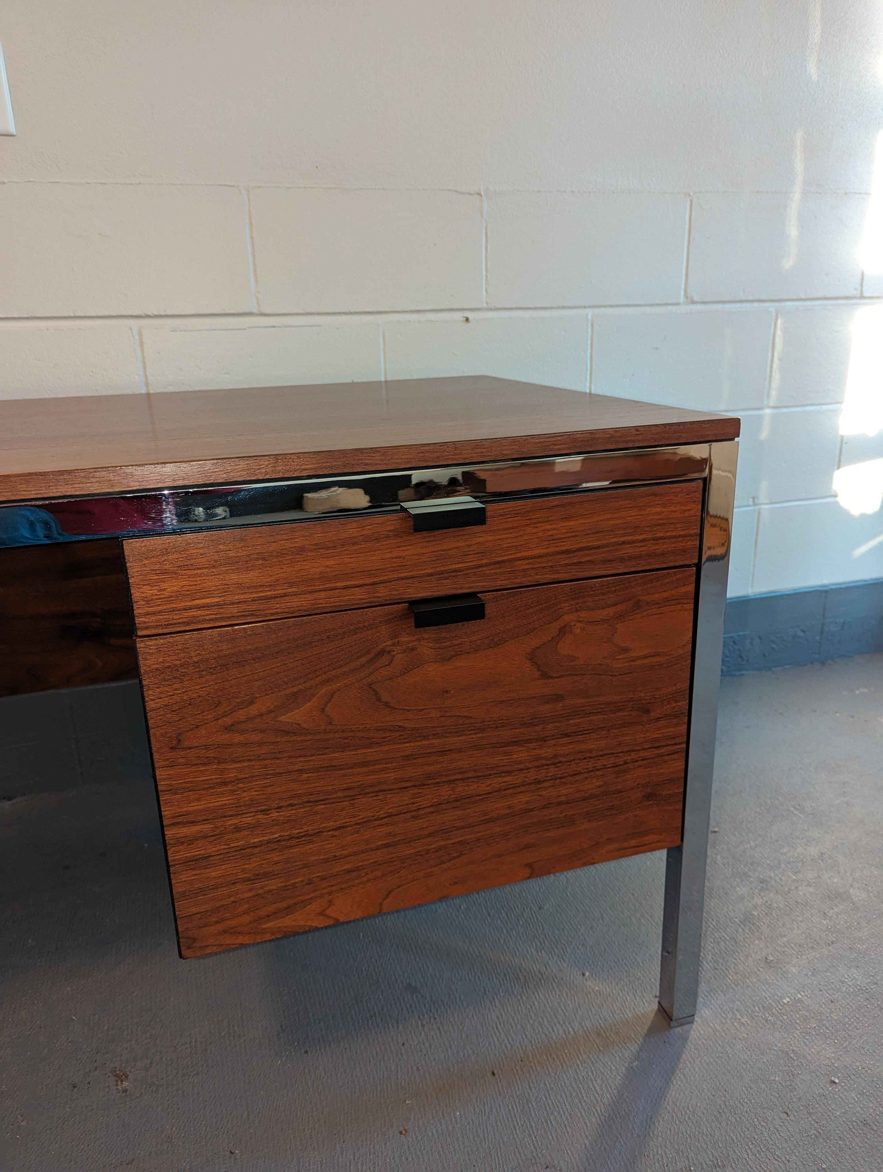 Mid-20th Century 1960s Walnut and Chrome Executive Desk For Sale