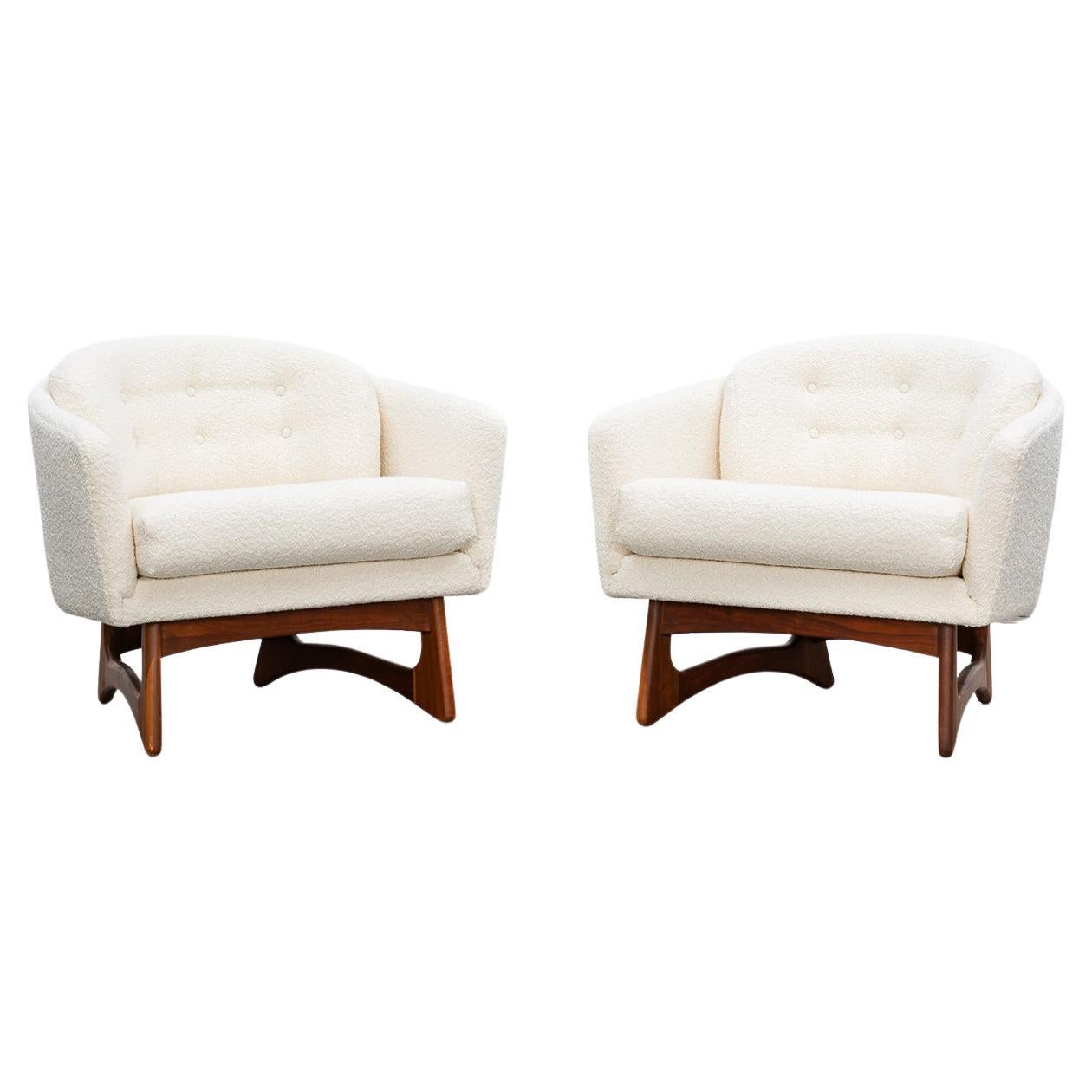 1960s Walnut Base, White Upholstery Pair of Lounge Chairs by Adrian Pearsall For Sale