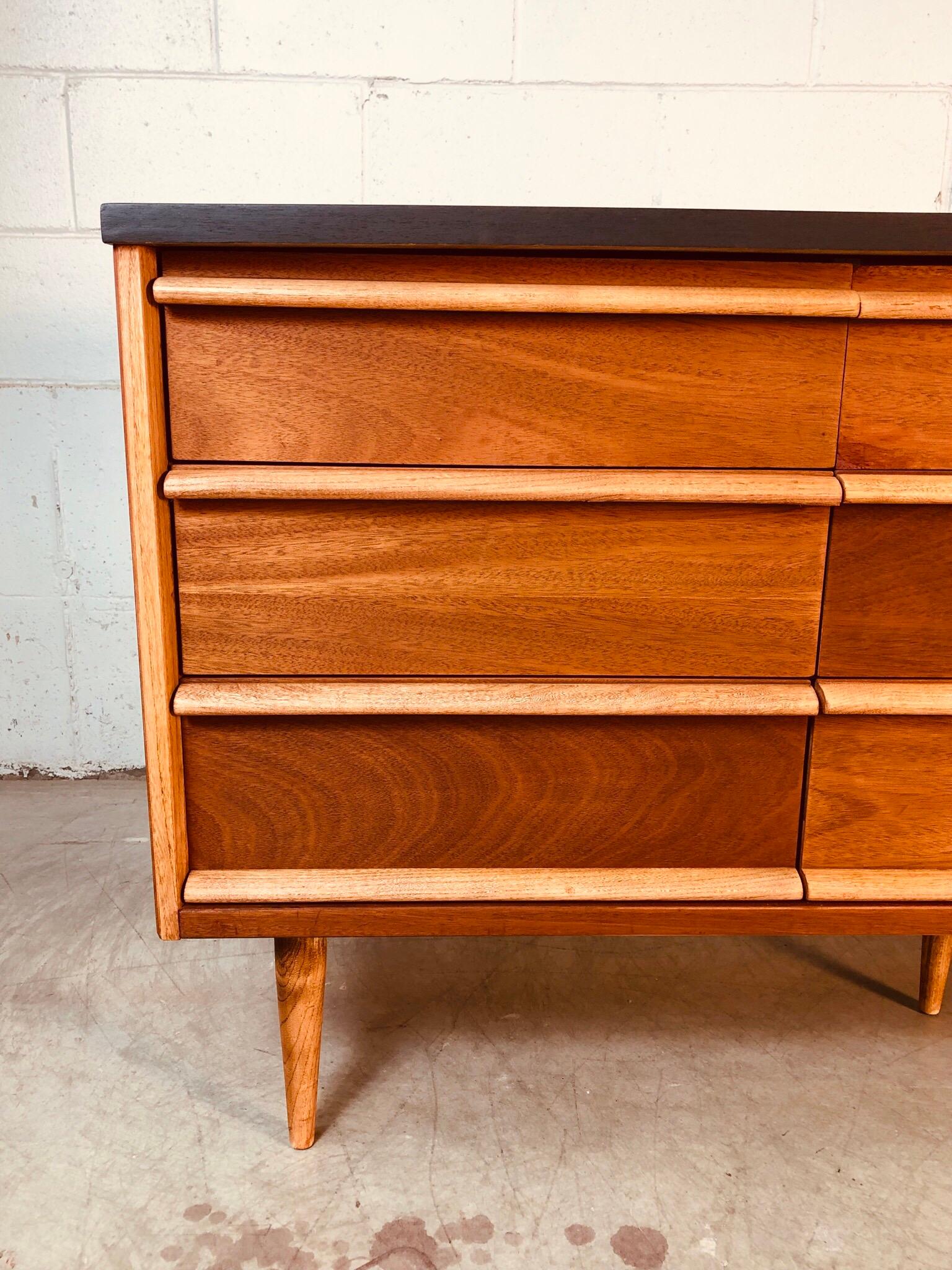 1960s Walnut and Black Painted 9-Drawer Dresser For Sale 1