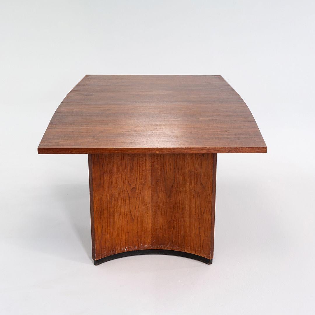 American 1960s Walnut Dining Table Attributed to Jack Cartwright for Founders, 72-112 For Sale