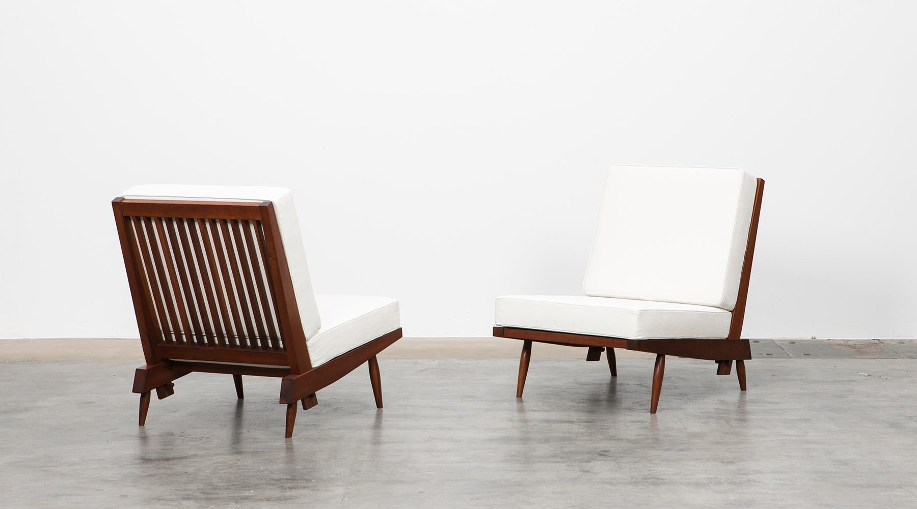 Mid-Century Modern 1960s Walnut Lounge Chairs by George Nakashima For Sale