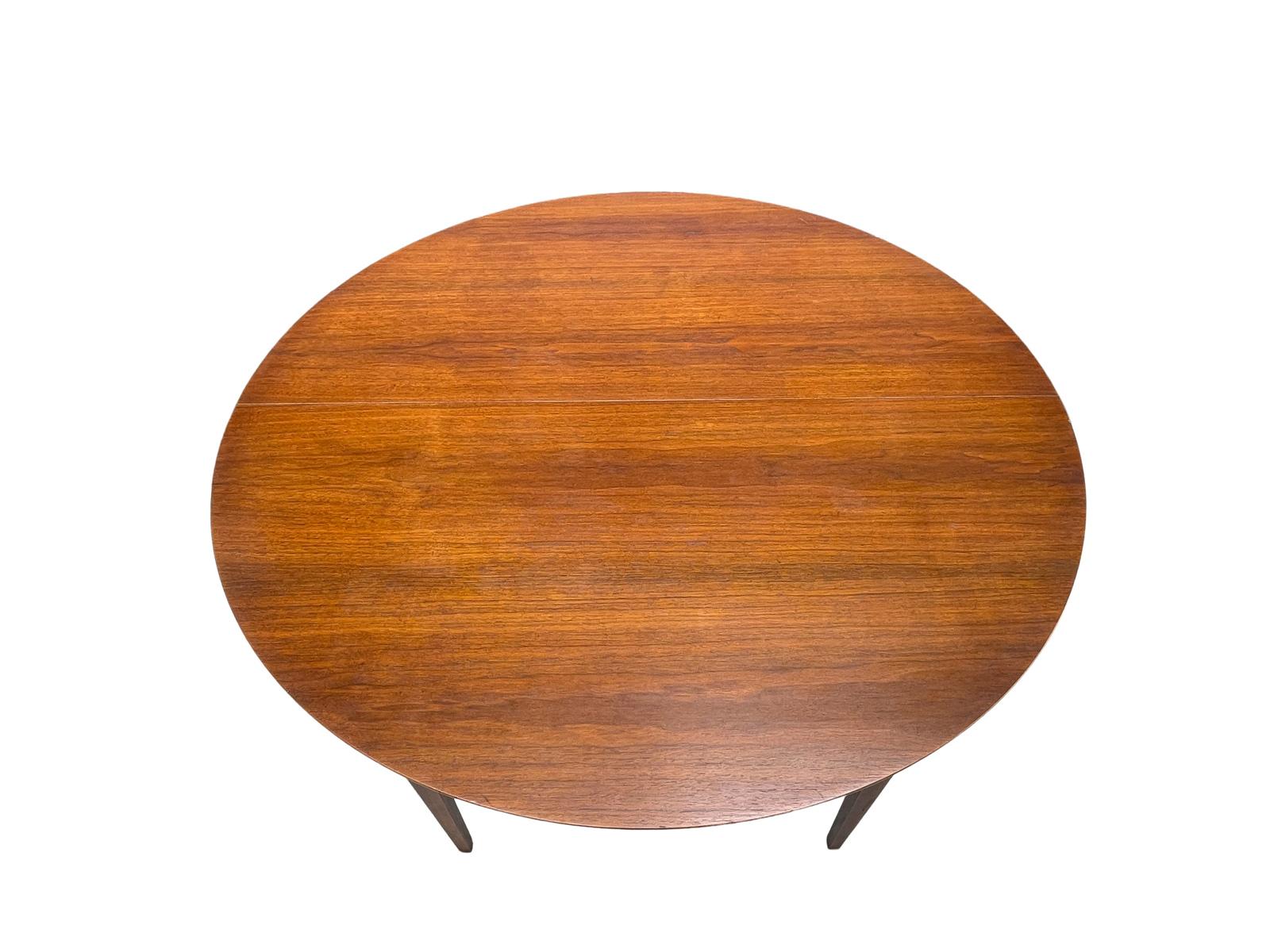 Mid-Century Modern 1960s Walnut Round Tapered Extending Dining Table