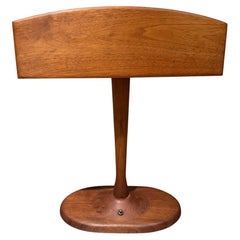 1960er Nussbaumholz-Schreibtischlampe Organic Modernity