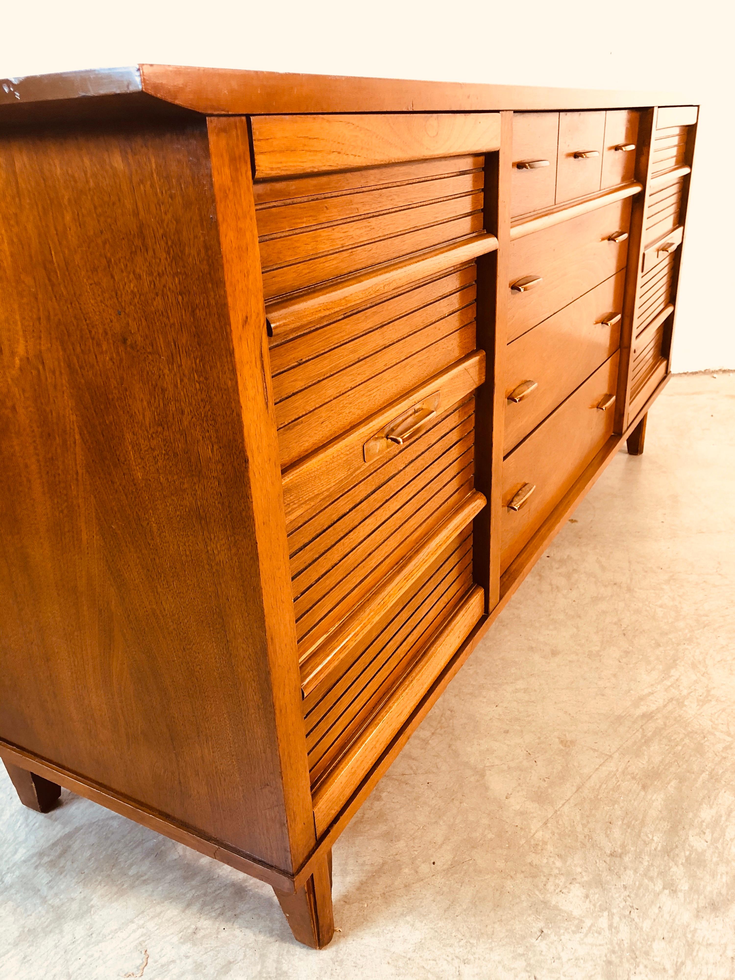 1960s Walnut Wood Low Dresser by Dixie Furniture 1