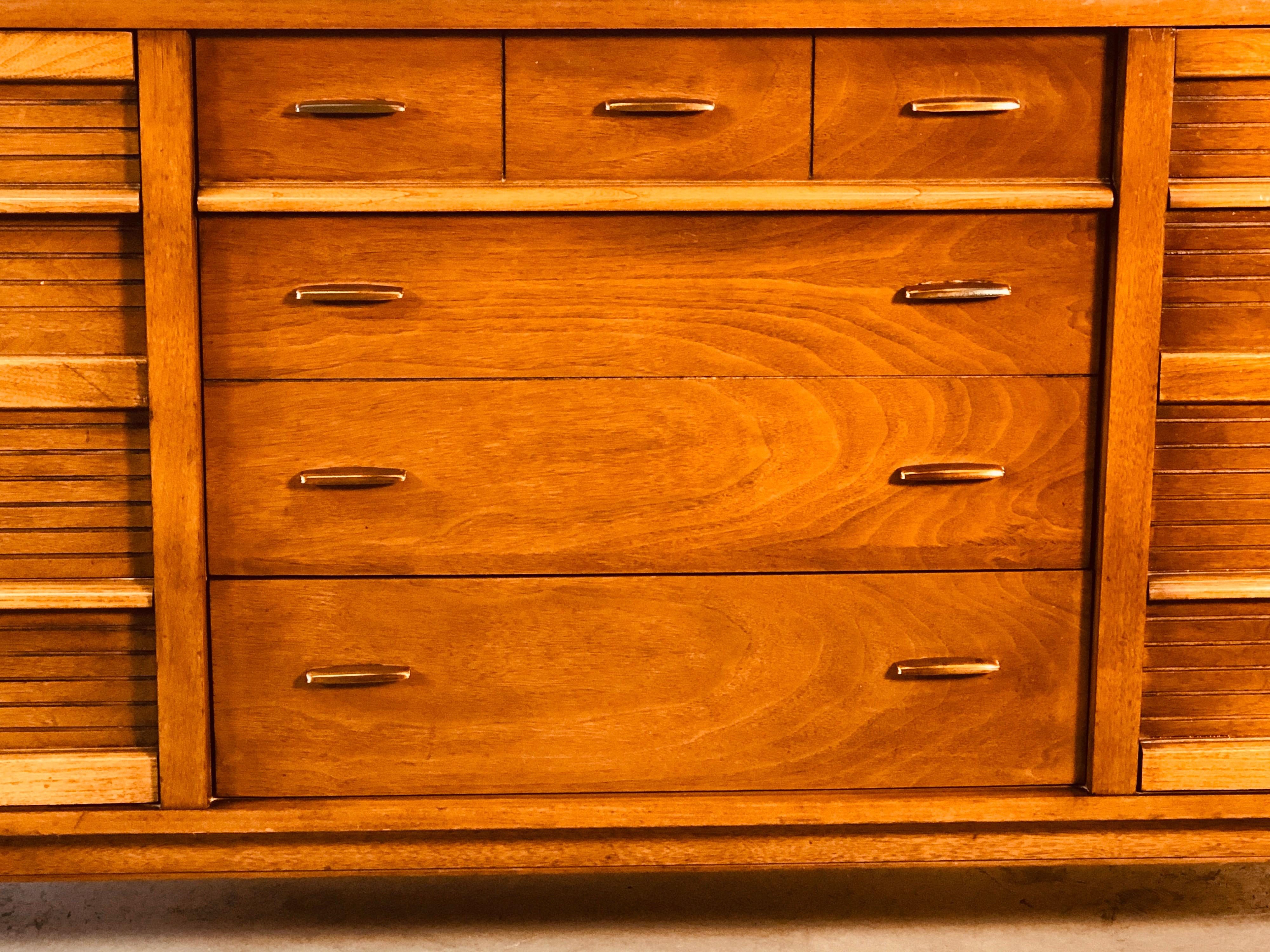 dixie vintage dresser