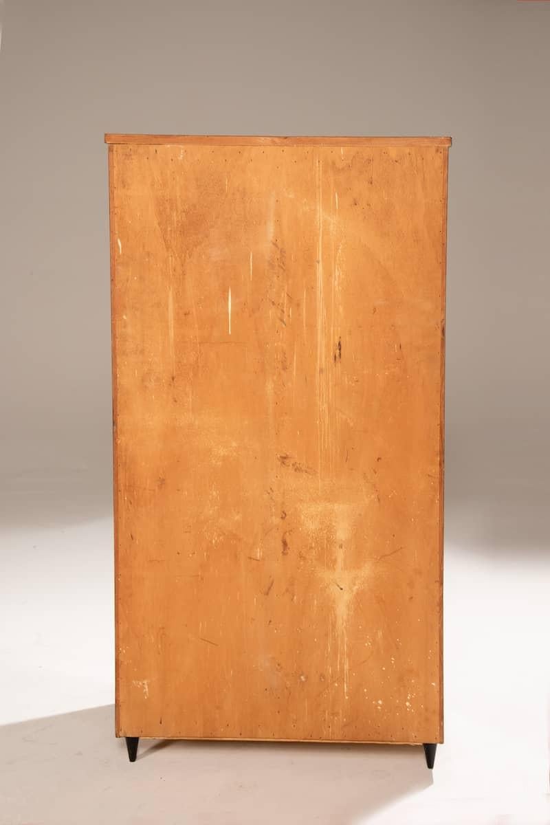 1960er Jahre Nussbaum Wood Shoe Cabinet im Angebot 2