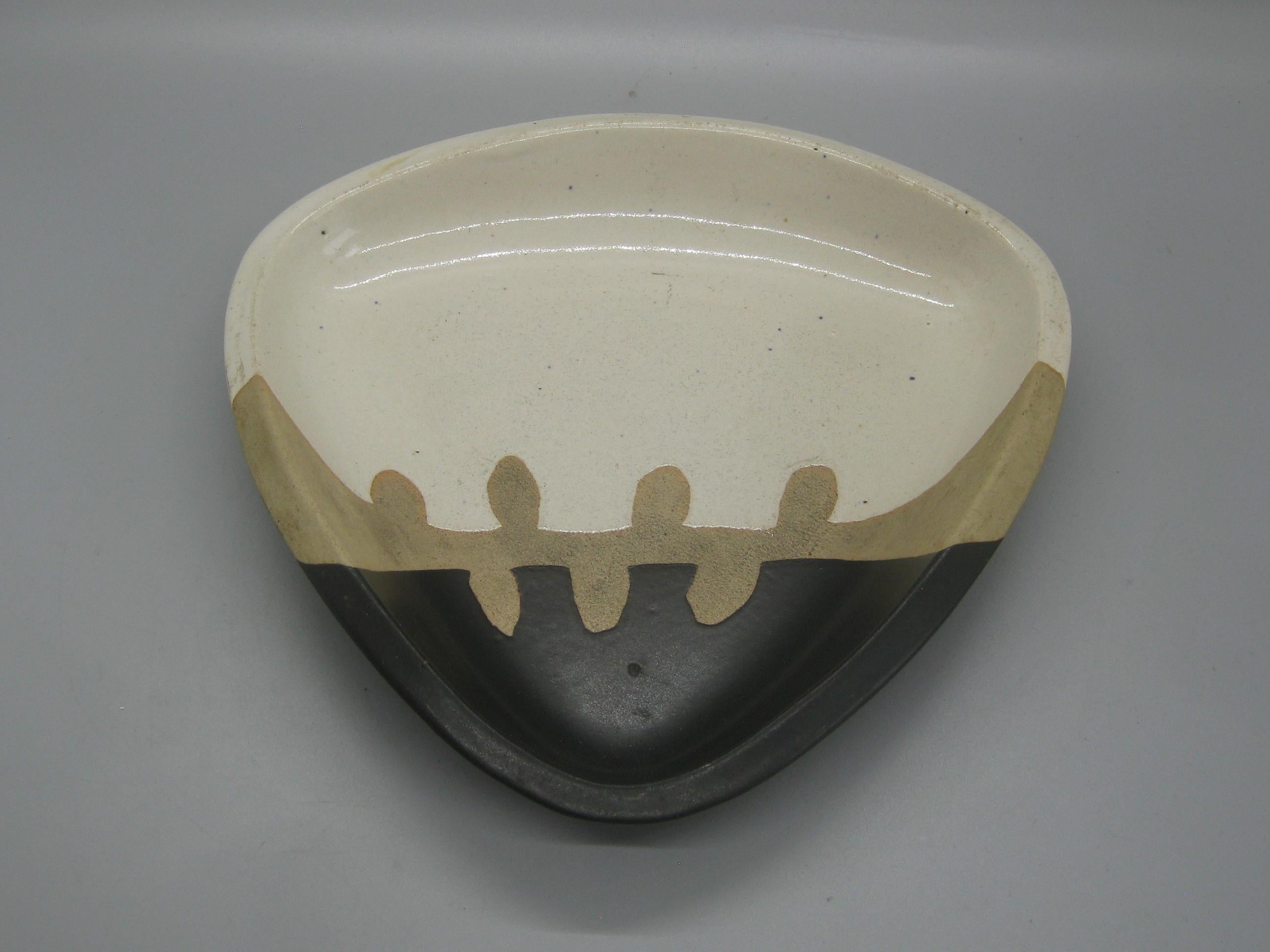 Bol en céramique des années 1960 Walter Dexter Studio Pottery Modernist Abstract - Arts Calgary Bon état - En vente à San Diego, CA