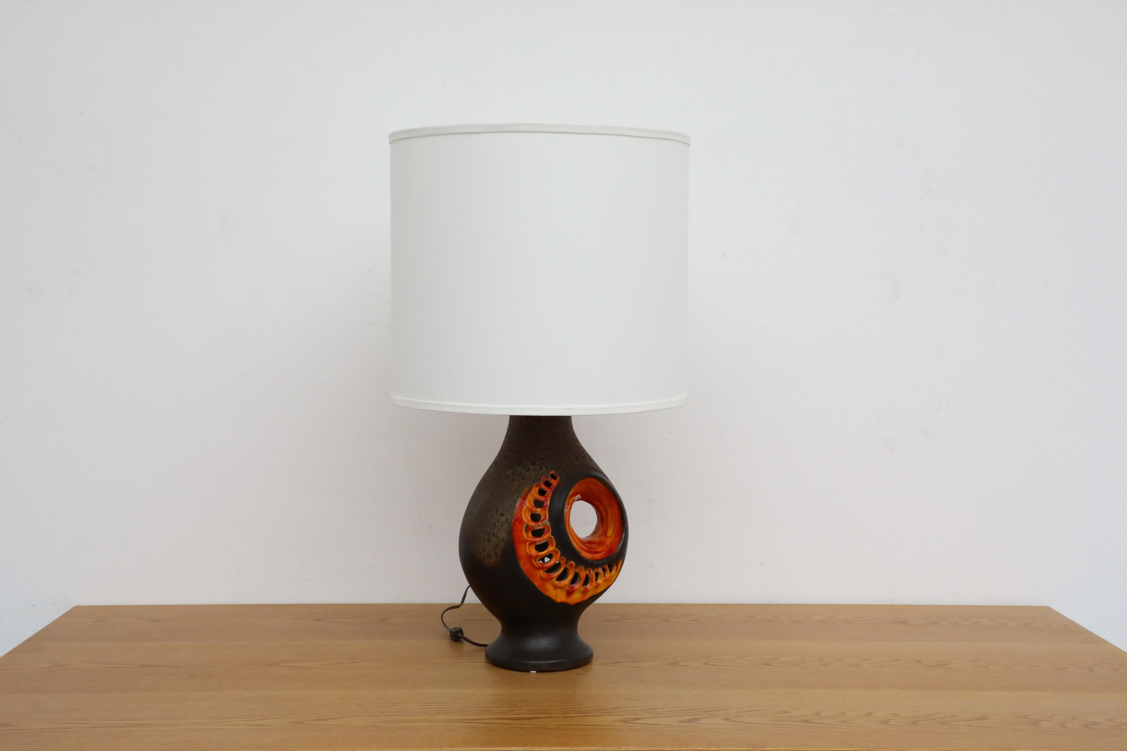German 1960's Walter Gerhards Fat Lava Ceramic Table Lamp with New Linen Shade