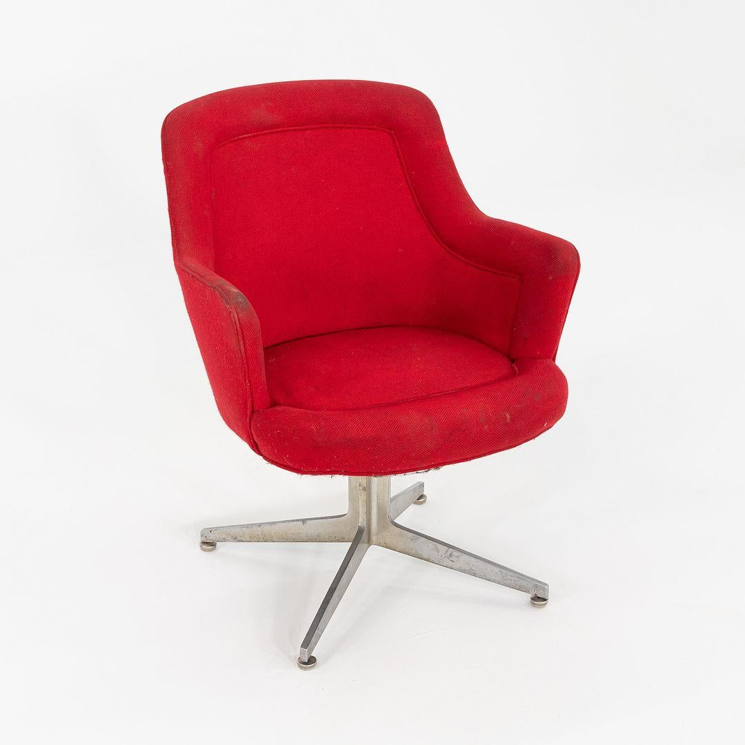 Americano 1960 Ward Bennett per Lehigh Furniture Poltrona in tessuto rosso e alluminio in vendita