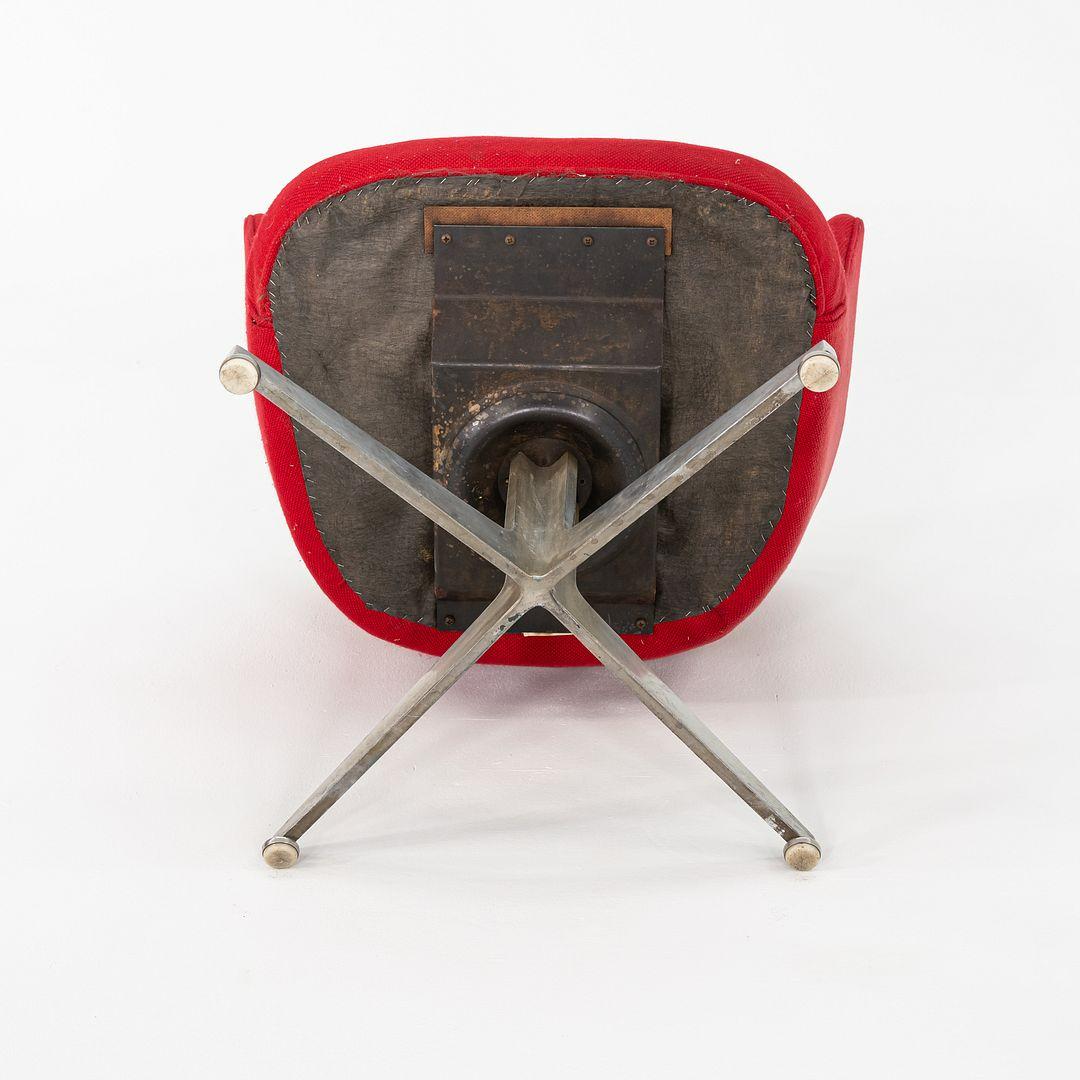 Alluminio 1960 Ward Bennett per Lehigh Furniture Poltrona in tessuto rosso e alluminio in vendita