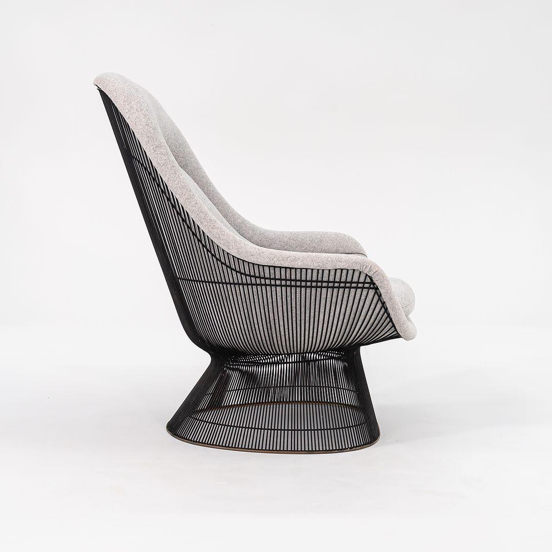 This is a 1960s Warren Platner Easy Chair and Ottoman, Models 1705L/1709Y, originally designed for Knoll in 1966. This early set dates to the 1960s, retaining its 320 Park Avenue tag (320 Park Ave is where Knoll had their showroom in the 1960s). The