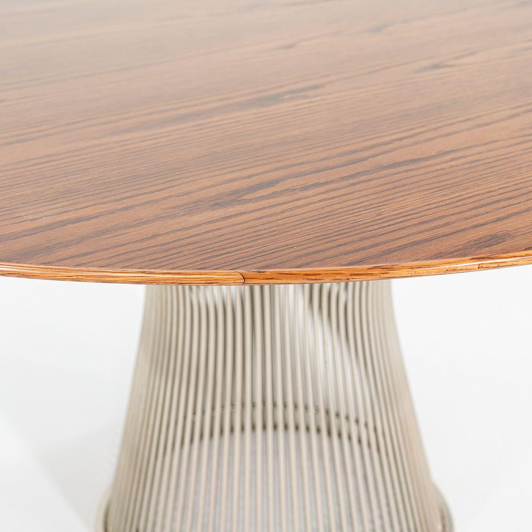 Milieu du XXe siècle Années 1960 Warren Platner pour Knoll Table de salle à manger avec plateau en chêne de 54 pouces Modèle 3716T en vente