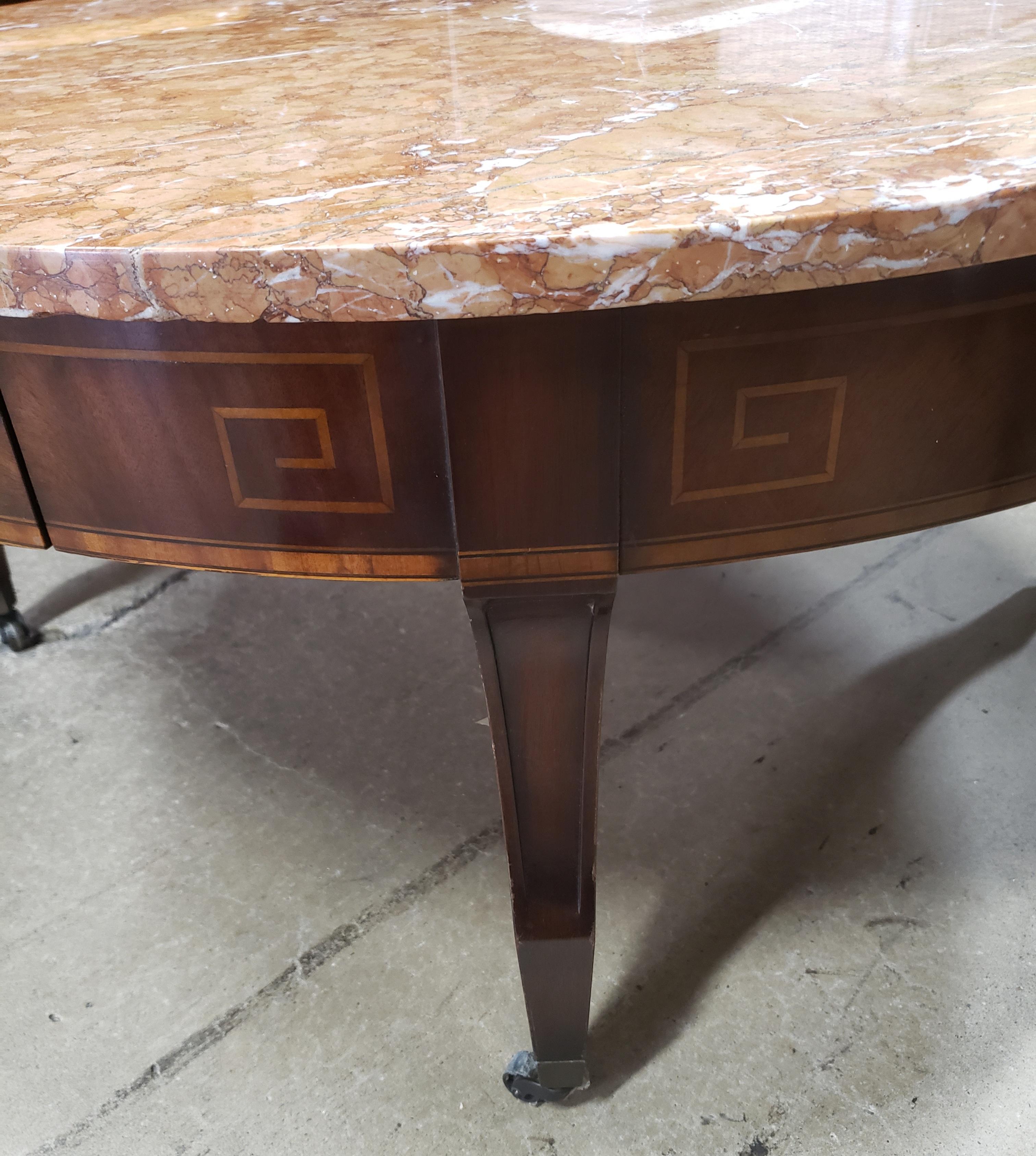 1960s Weiman Heirloom Hollywood Regency Mahogany and Satinwood Carrara Mable Top In Good Condition For Sale In Germantown, MD