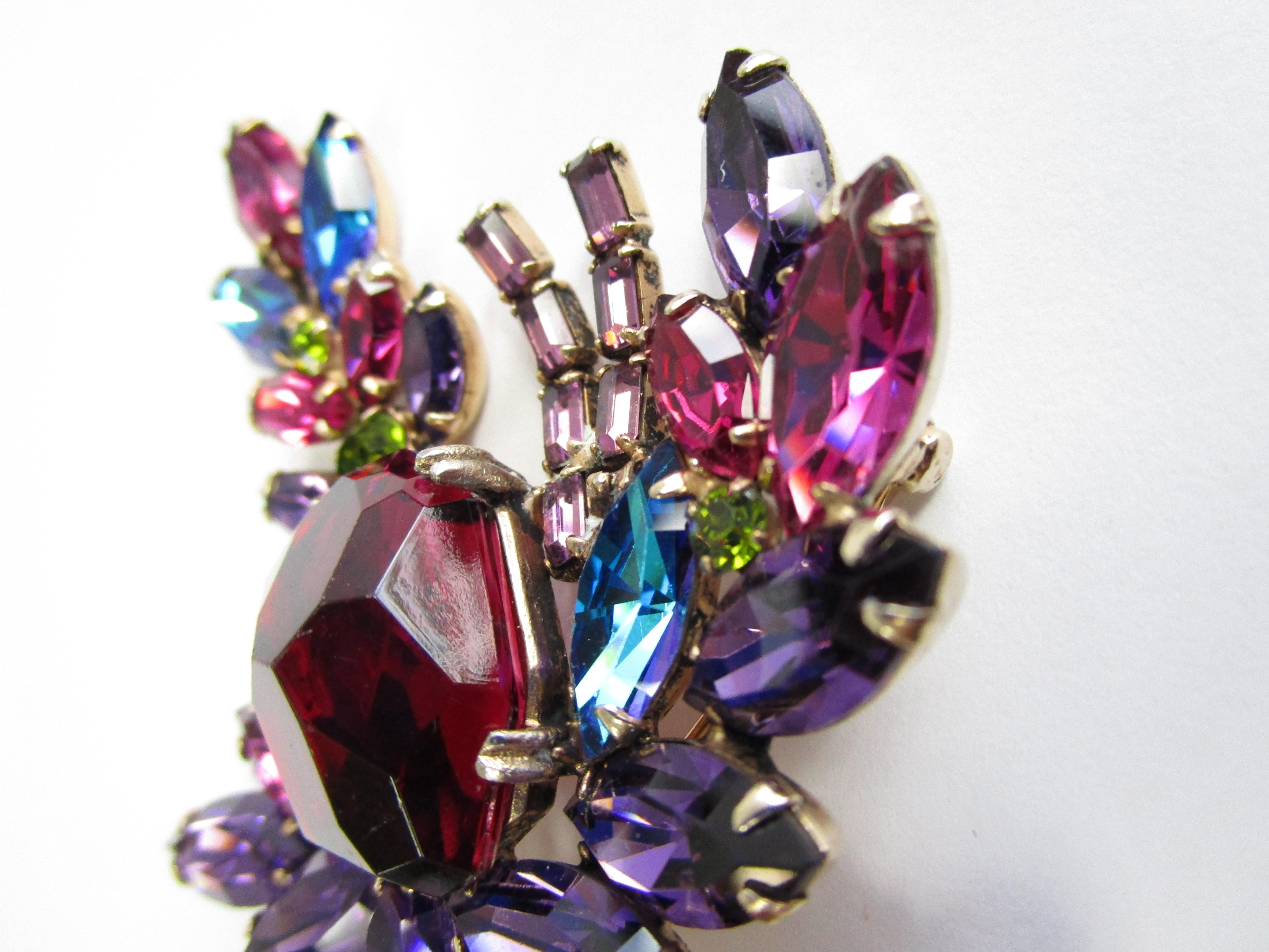 1960’s Weiss Multicolored Statement Brooch  In Good Condition For Sale In Houston, TX