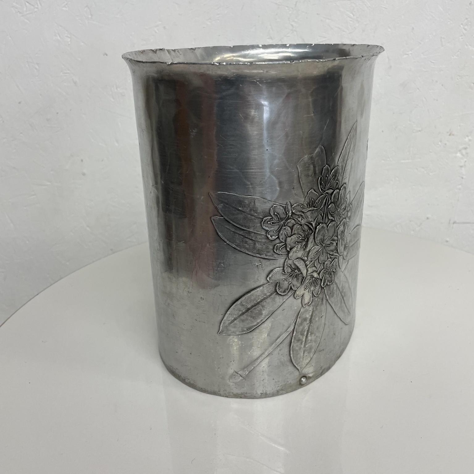 Mid-20th Century 1960s Wendell August Forge Lovely Floral Waste Basket in Aluminum Grove City PA