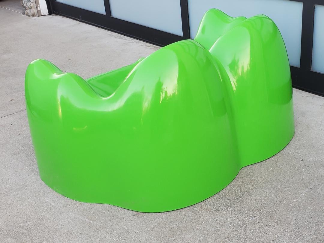 1960s Wendell Castle Molar Sofa Green Fiberglass Organic Mid Century Modern en vente 4