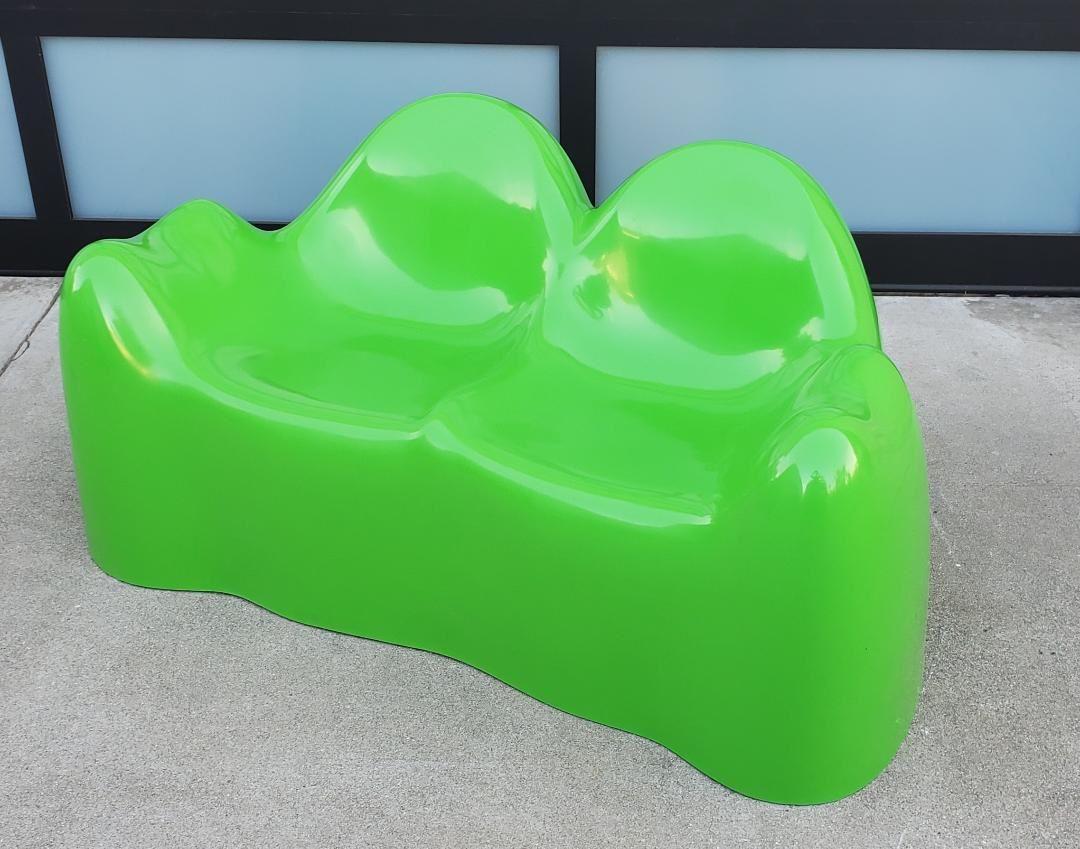 20ième siècle 1960s Wendell Castle Molar Sofa Green Fiberglass Organic Mid Century Modern en vente