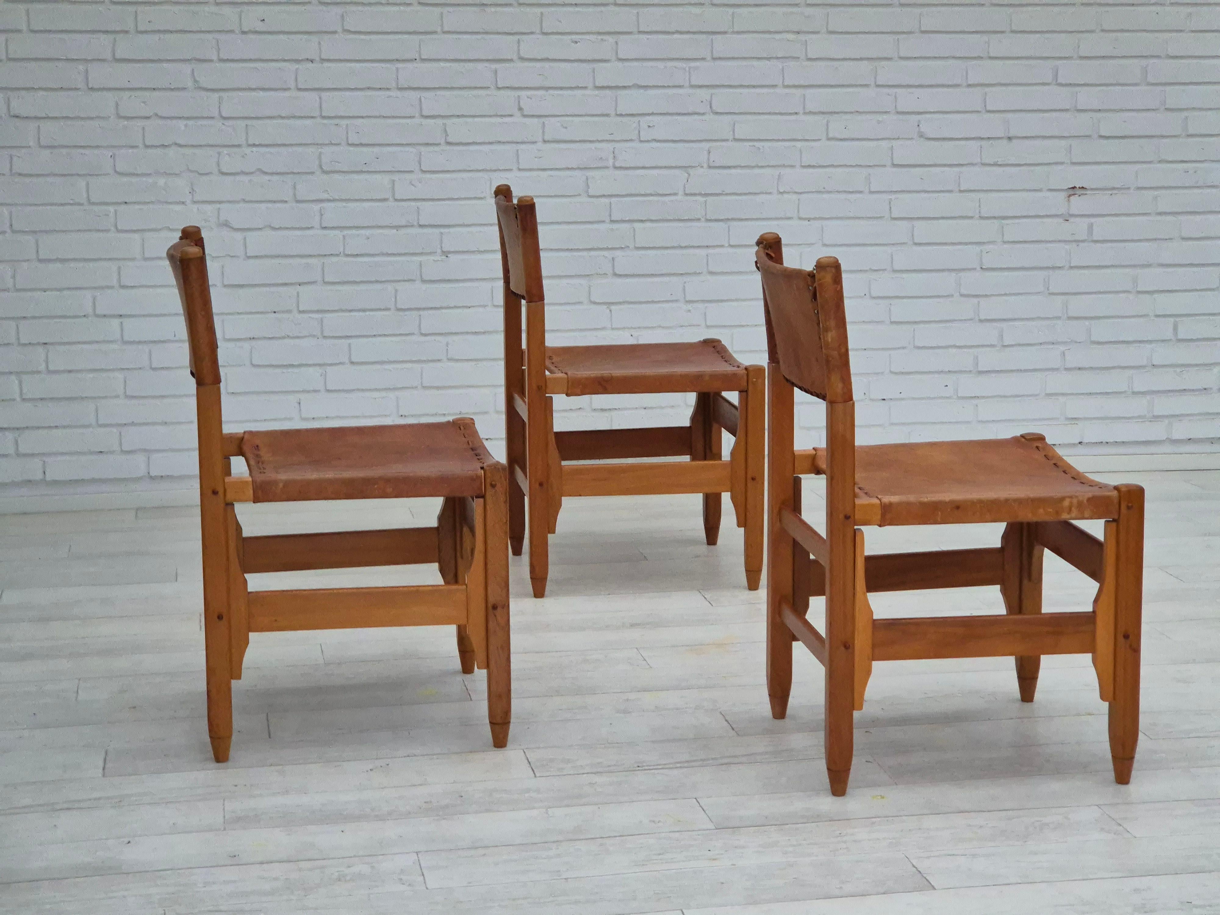 Néocolonial Années 1960, design Werner Biermann pour Arte Sano, ensemble de trois chaises, original. en vente