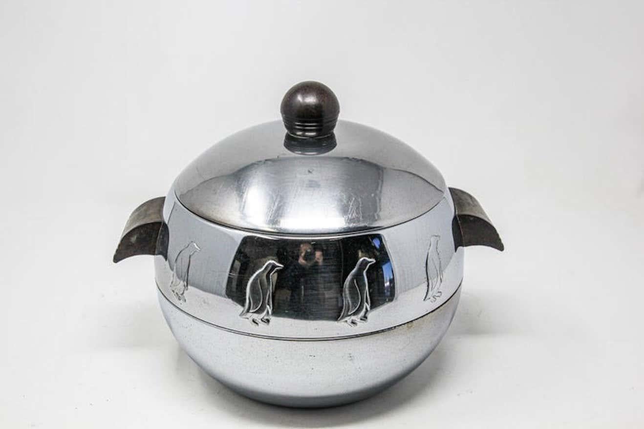 American 1960s West Bend Chrome Penguin Ice Bucket