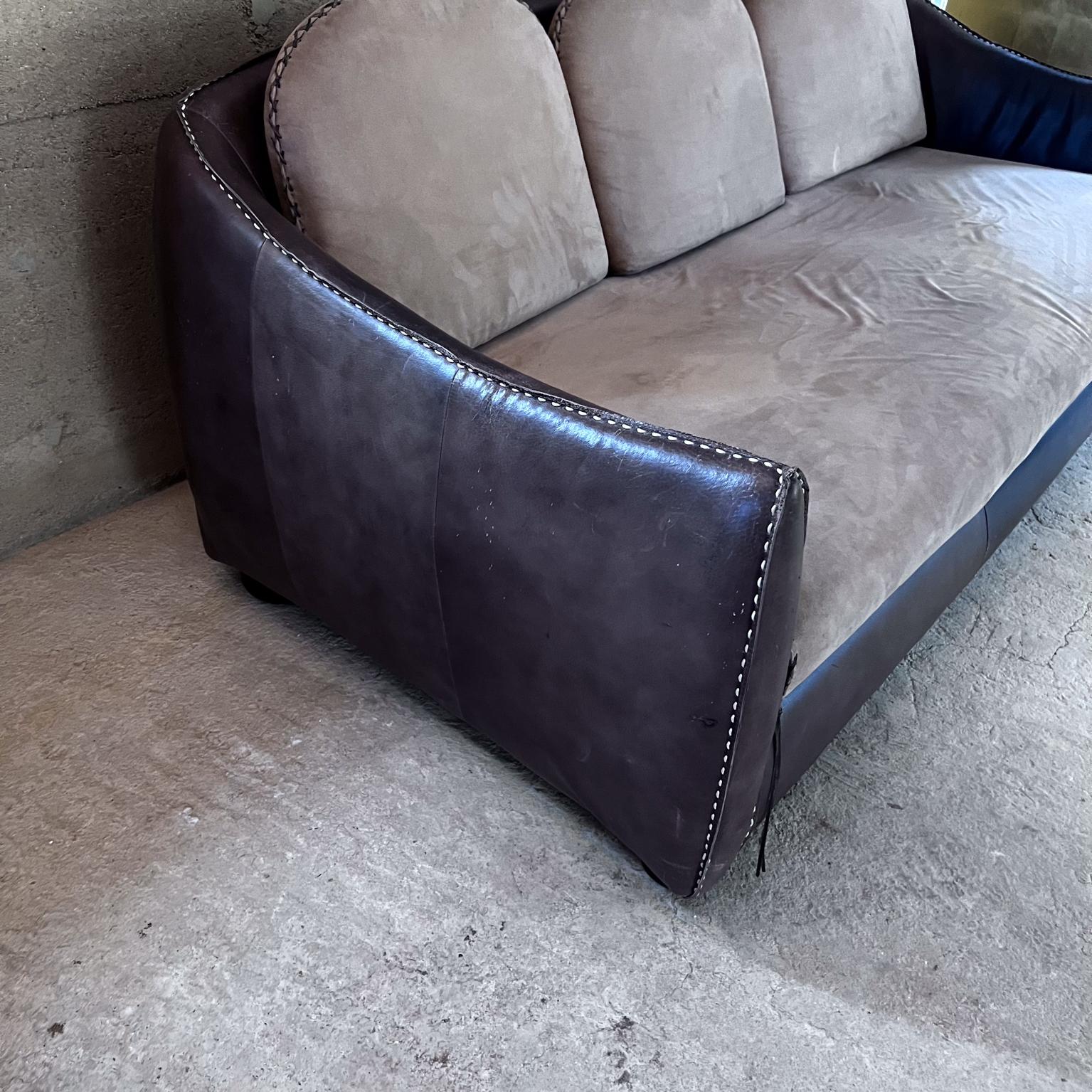  1960s Whipstitch Sofa Brown Leather after De Sede In Good Condition For Sale In Chula Vista, CA