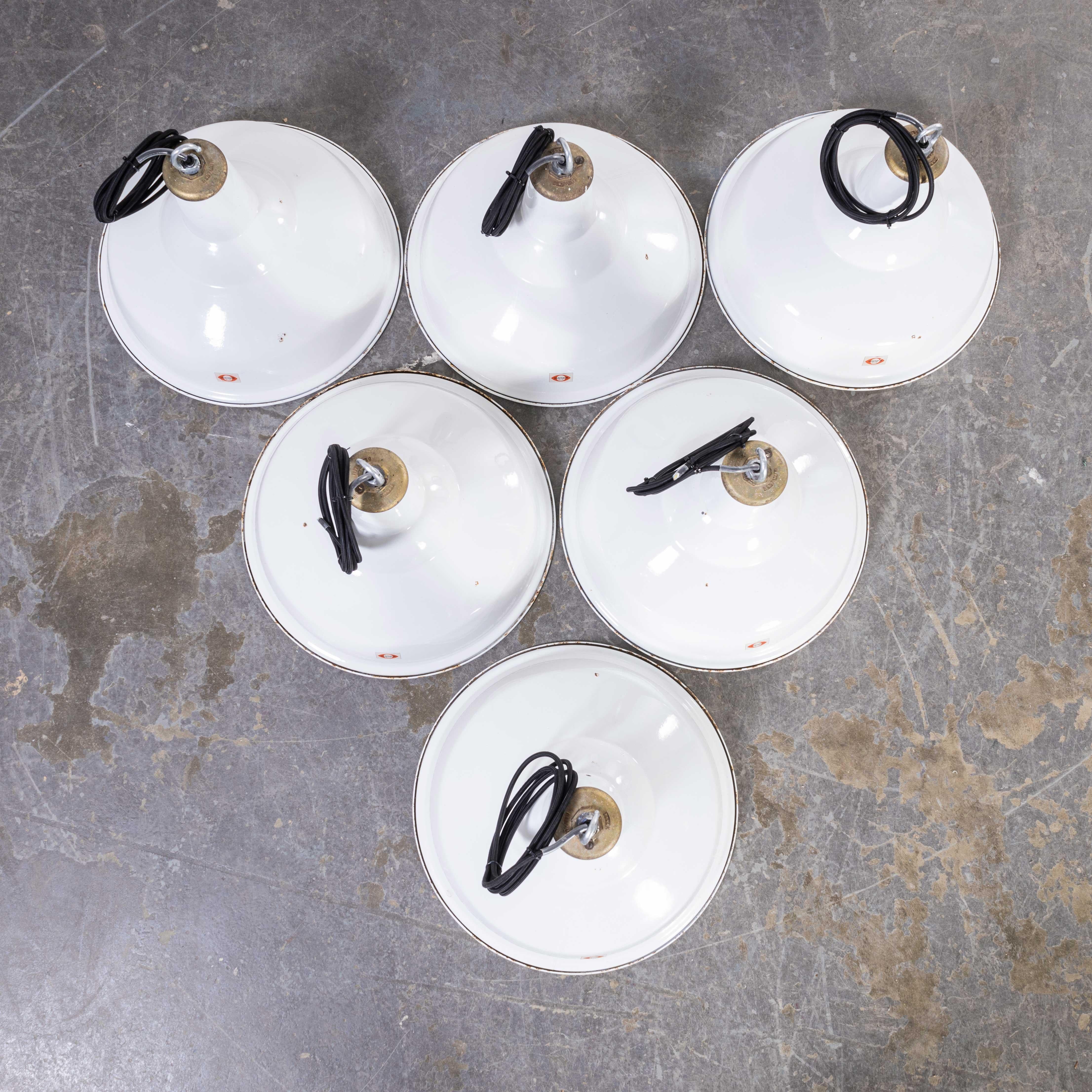 1960s White Benjamin Enamelled Pendant Lamps For Sale 5