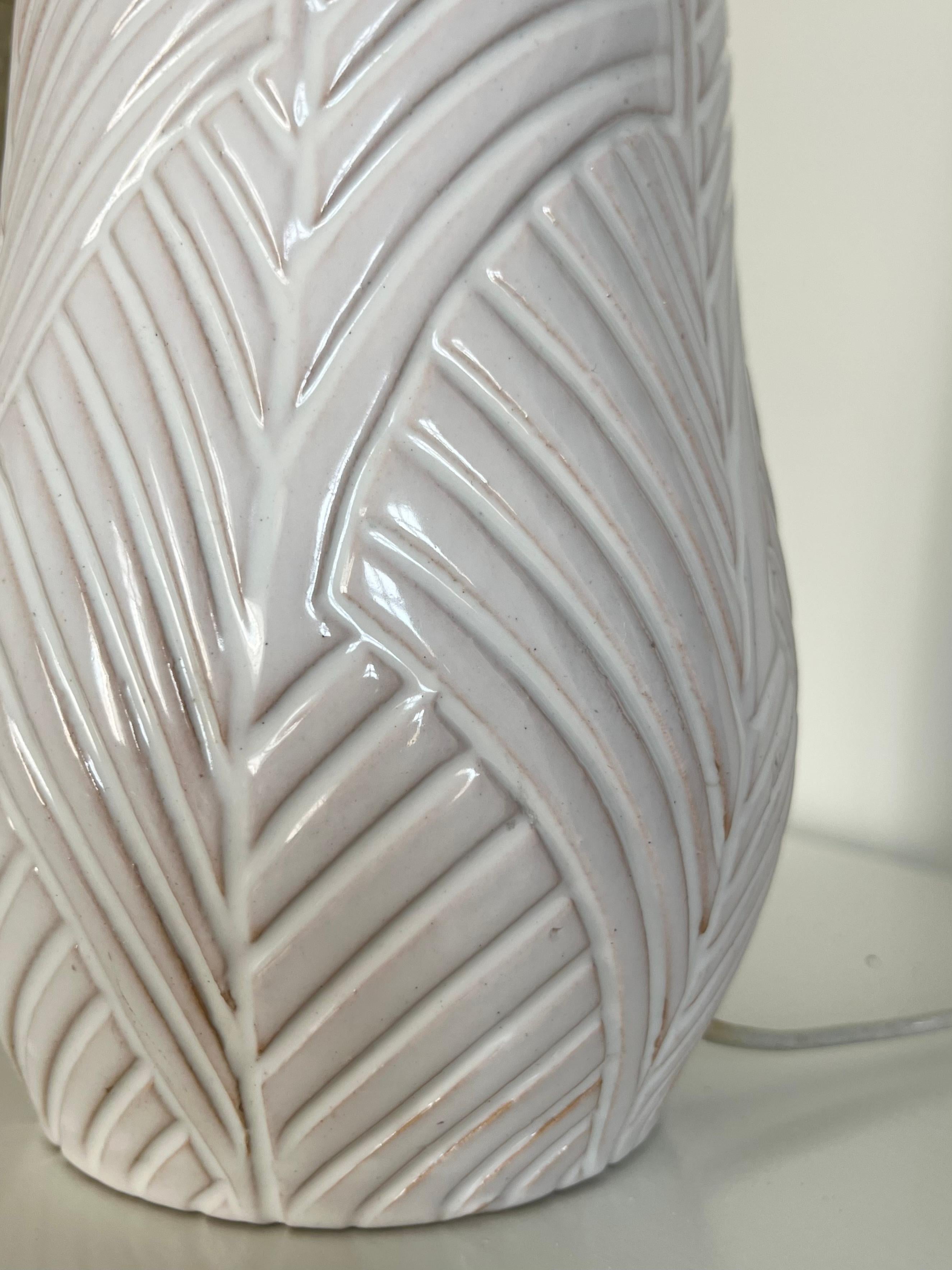 Ceramic 1960s white ceramics table lamp with engraved pattern by Danish pottery Aristo For Sale