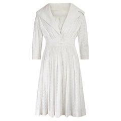 Ensemble robe et veste en coton blanc Broderie Anglaise des années 1960