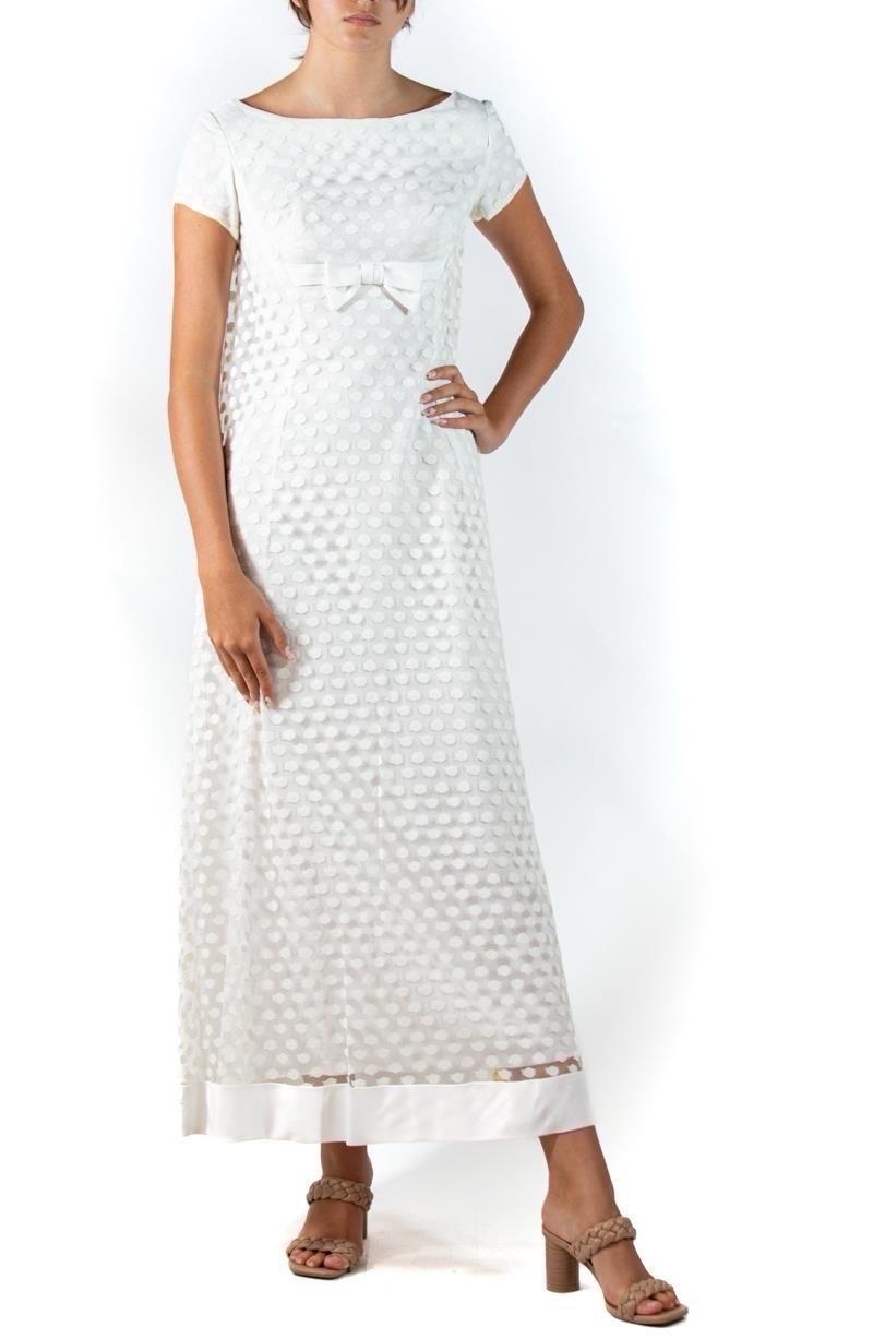 1960S White & Cream Linen Cotton Polka Dot Lace Empire Waist Wedding Dress For Sale 2