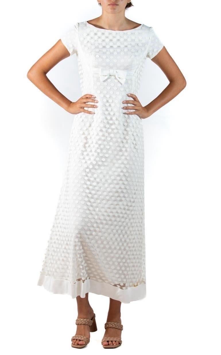 1960S White & Cream Linen Cotton Polka Dot Lace Empire Waist Wedding Dress For Sale 3