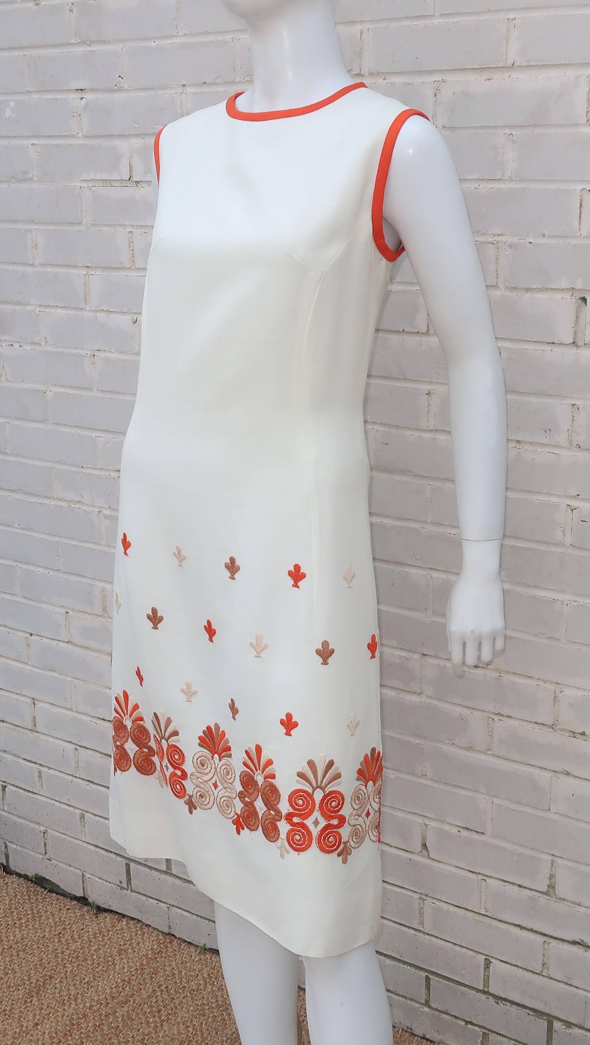 1960’s White Linen Shift Dress With Exotic Embroidered Hem In Excellent Condition In Atlanta, GA