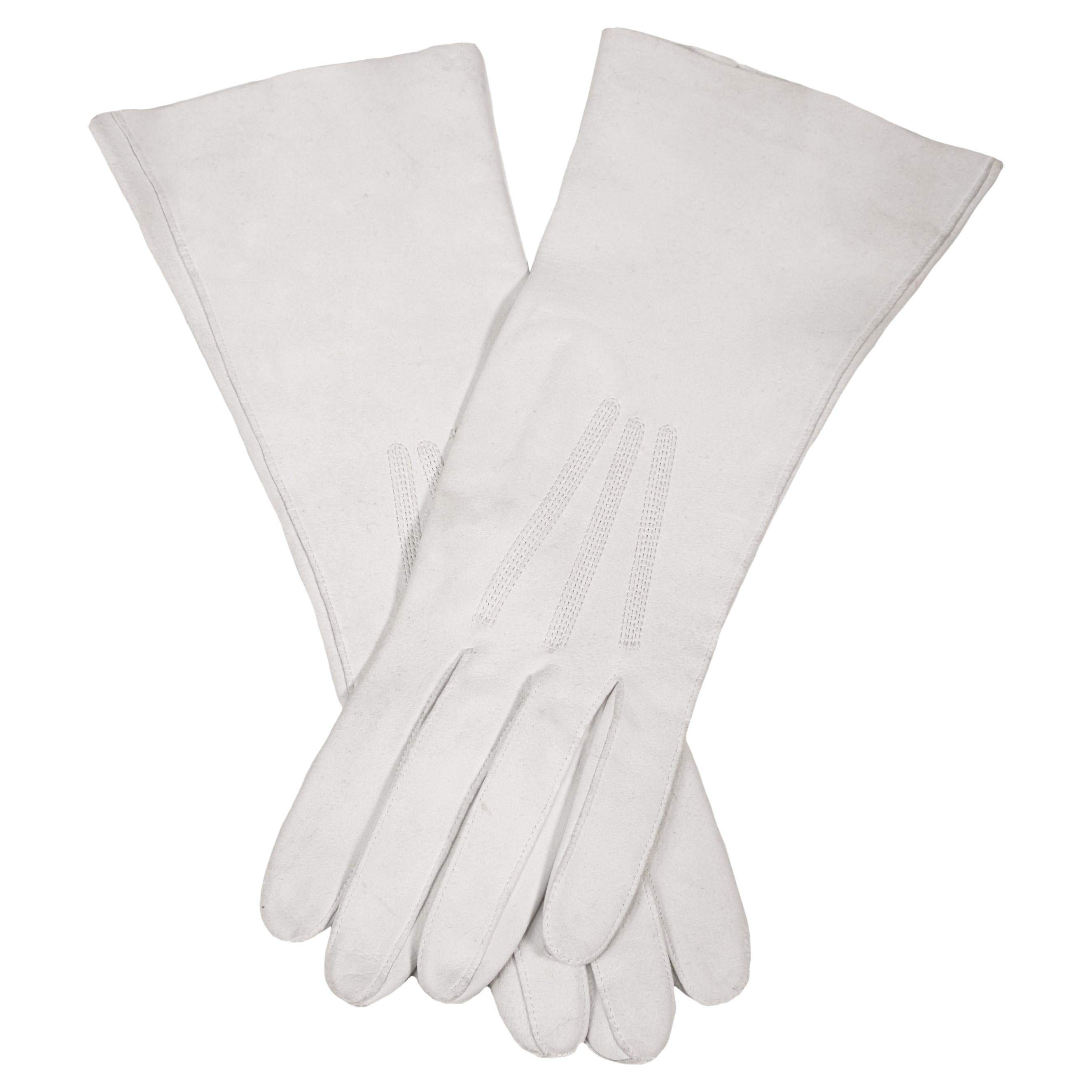1960s White Made in France Washable Vintage Leather Gloves For Sale