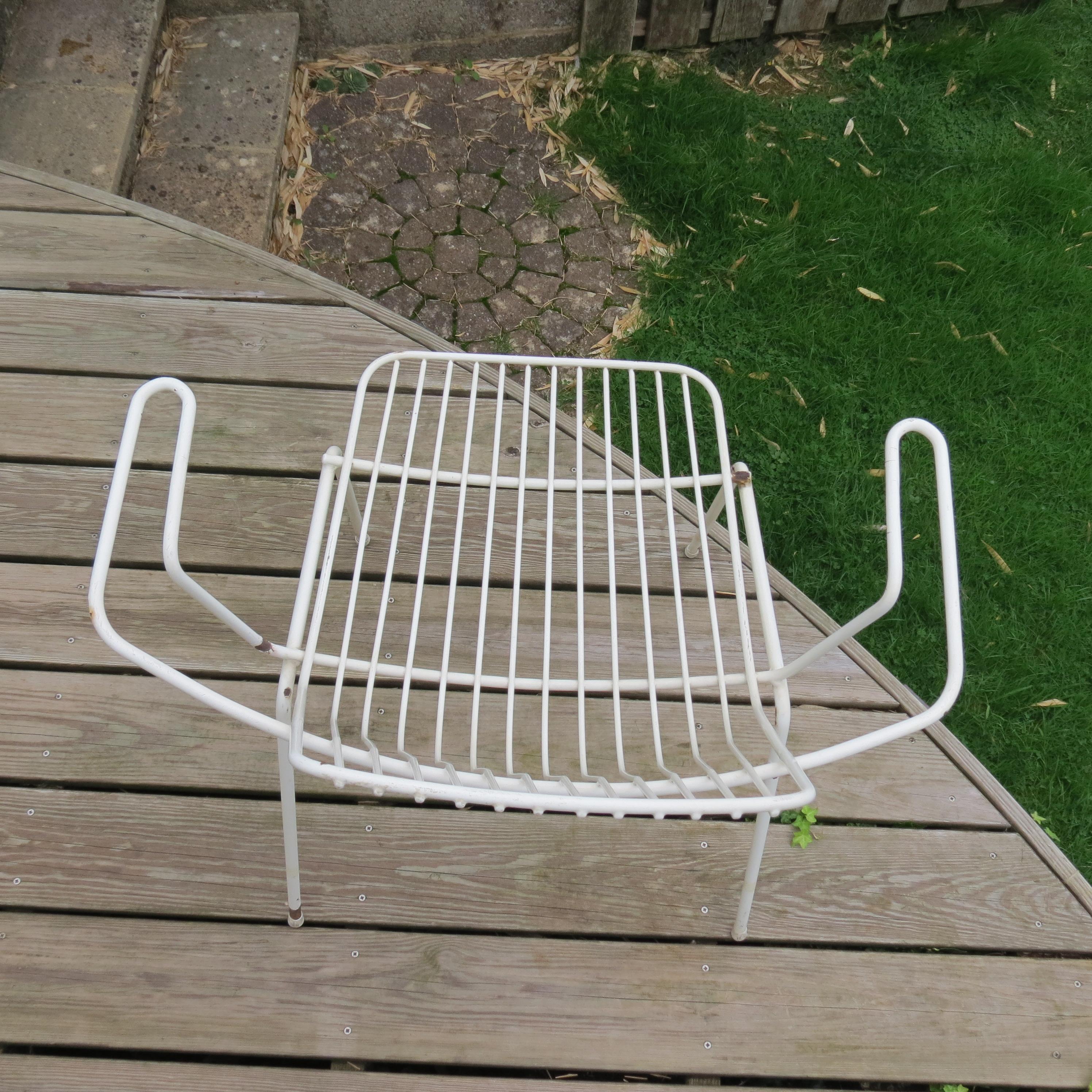 Chaise de jardin Midcentury en métal blanc des années 1960 8