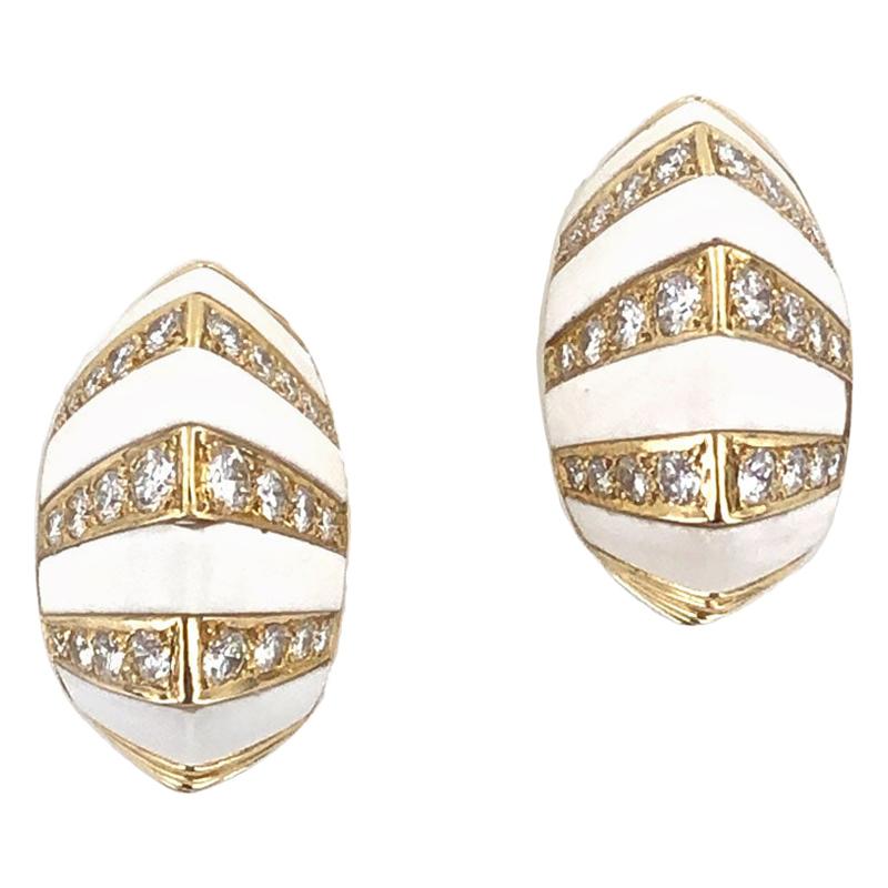 1960s White Onyx Diamond 18 Karat Yellow Gold Ear Clip Earrings