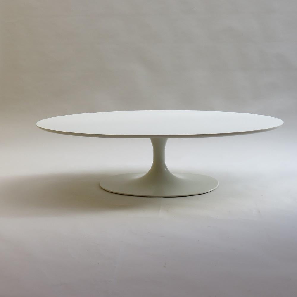Machine-Made 1960s White Oval Tulip Coffee Table By Maurice Burke For Arkana Uk