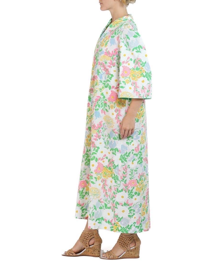 1960S White, Pink & Geen Floral Pattern Cotton Dress In Excellent Condition For Sale In New York, NY