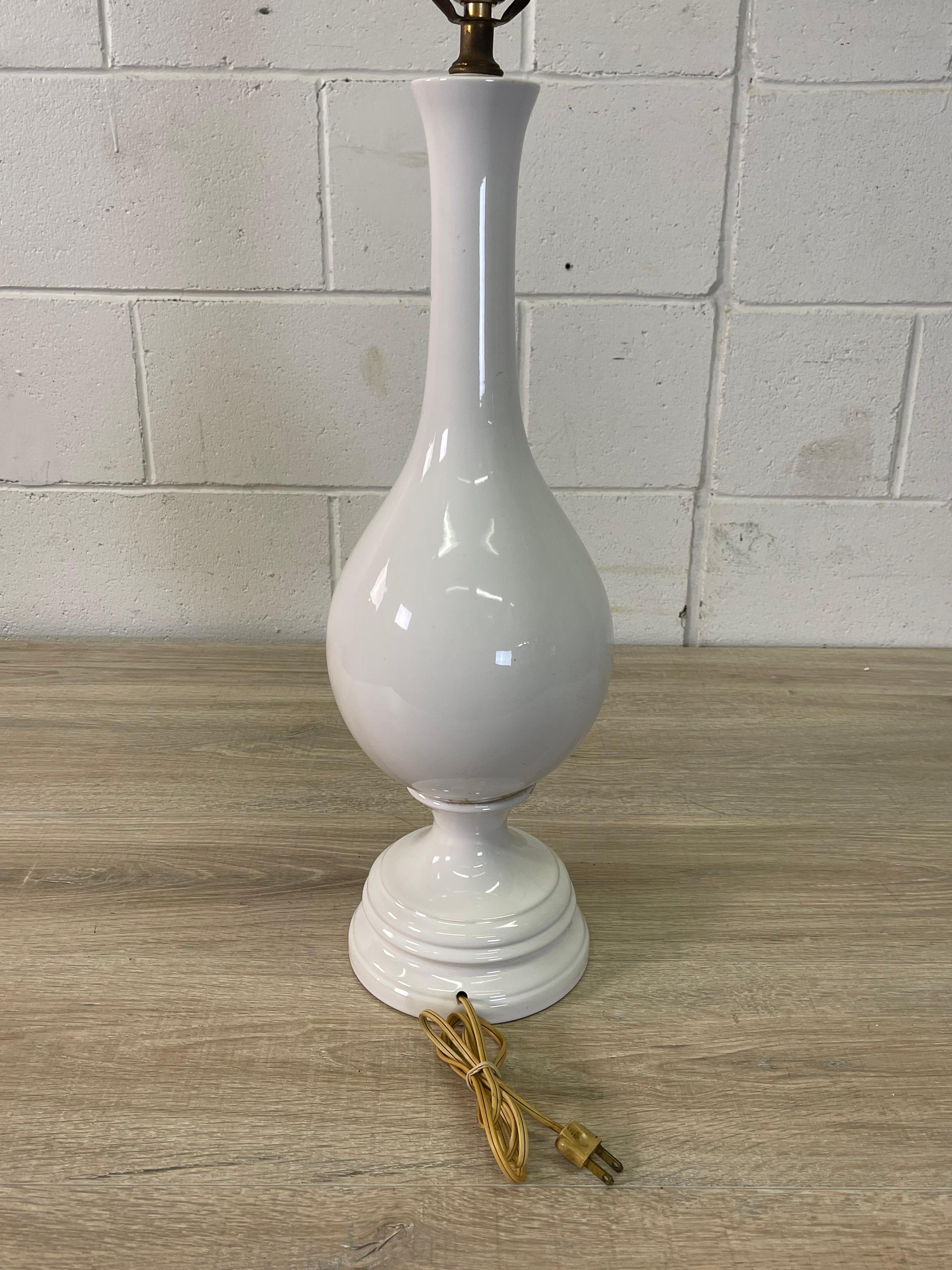 1960s White Tall Ceramic Table Lamp In Good Condition In Amherst, NH