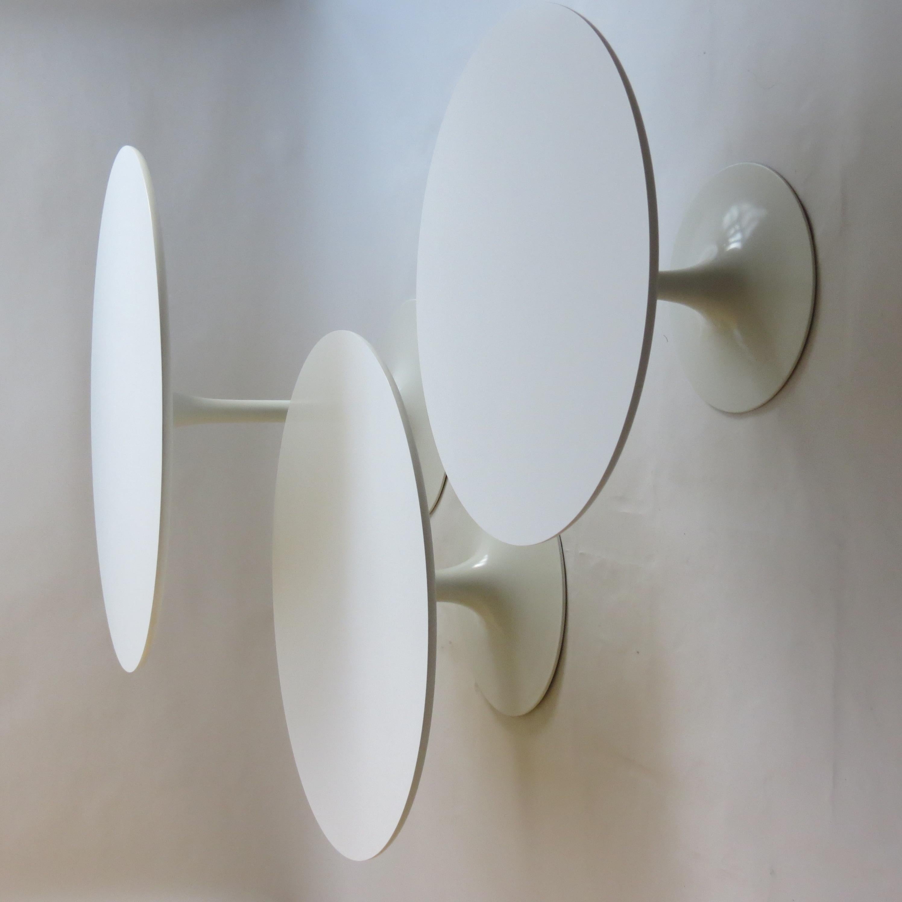 1960s White Tulip Coffee Table by Maurice Burke for Arkana 75 5