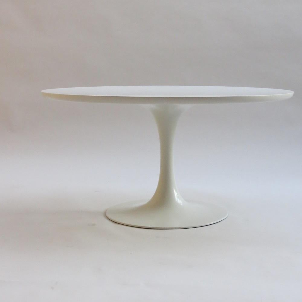 Mesa de centro Tulipán blanco de los años 60 por Maurice Burke para Arkana 75 Inglés en venta