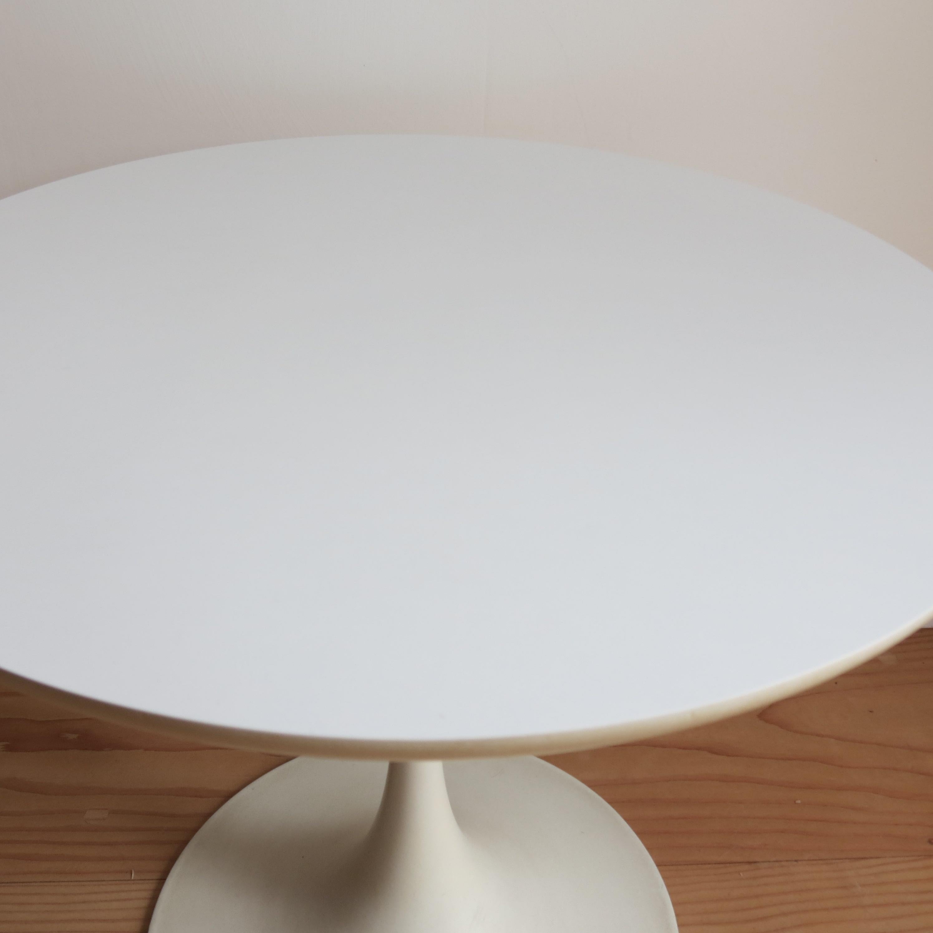 1960s White Tulip Side Table Designed by Maurice Burke for Arkana, Bath, UK 5