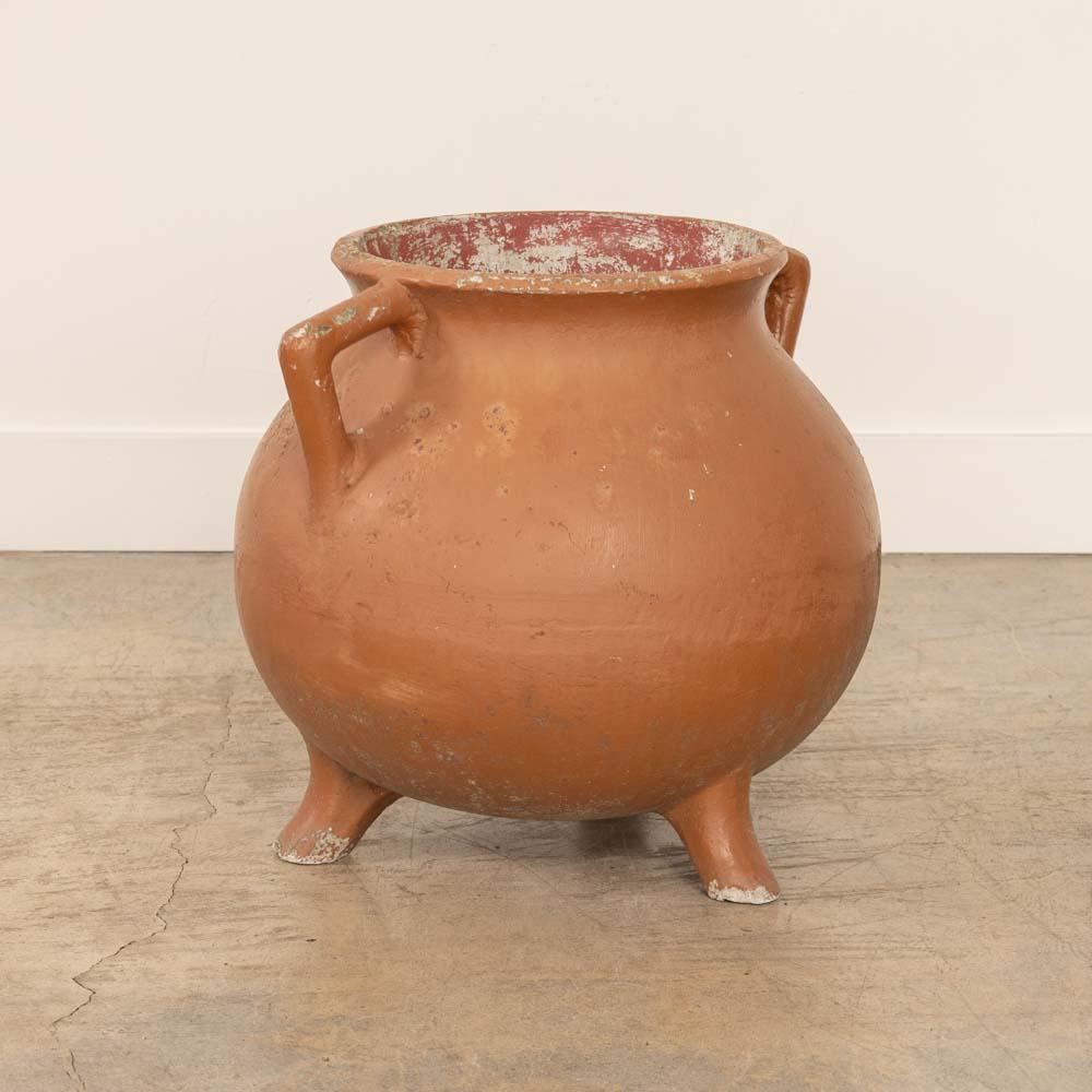 1960's Willy Guhl Concrete Cauldron Planter In Good Condition For Sale In Los Angeles, CA