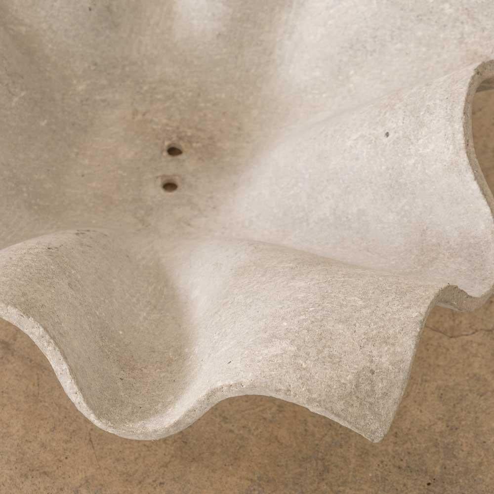 Jardinera de pañuelo de hormigón Willy Guhl, años 60 mediados del siglo XX en venta